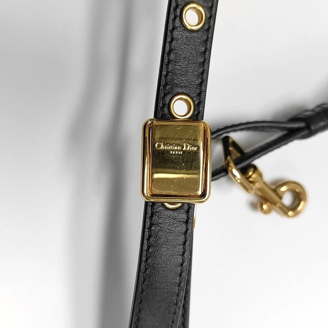 Chritian Dior Bobby East-West