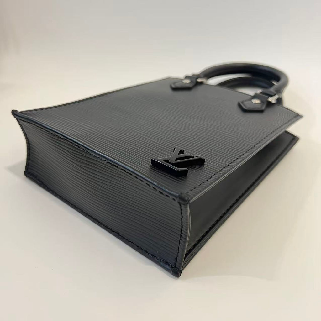 Louis Vuitton Petit Sac Plat