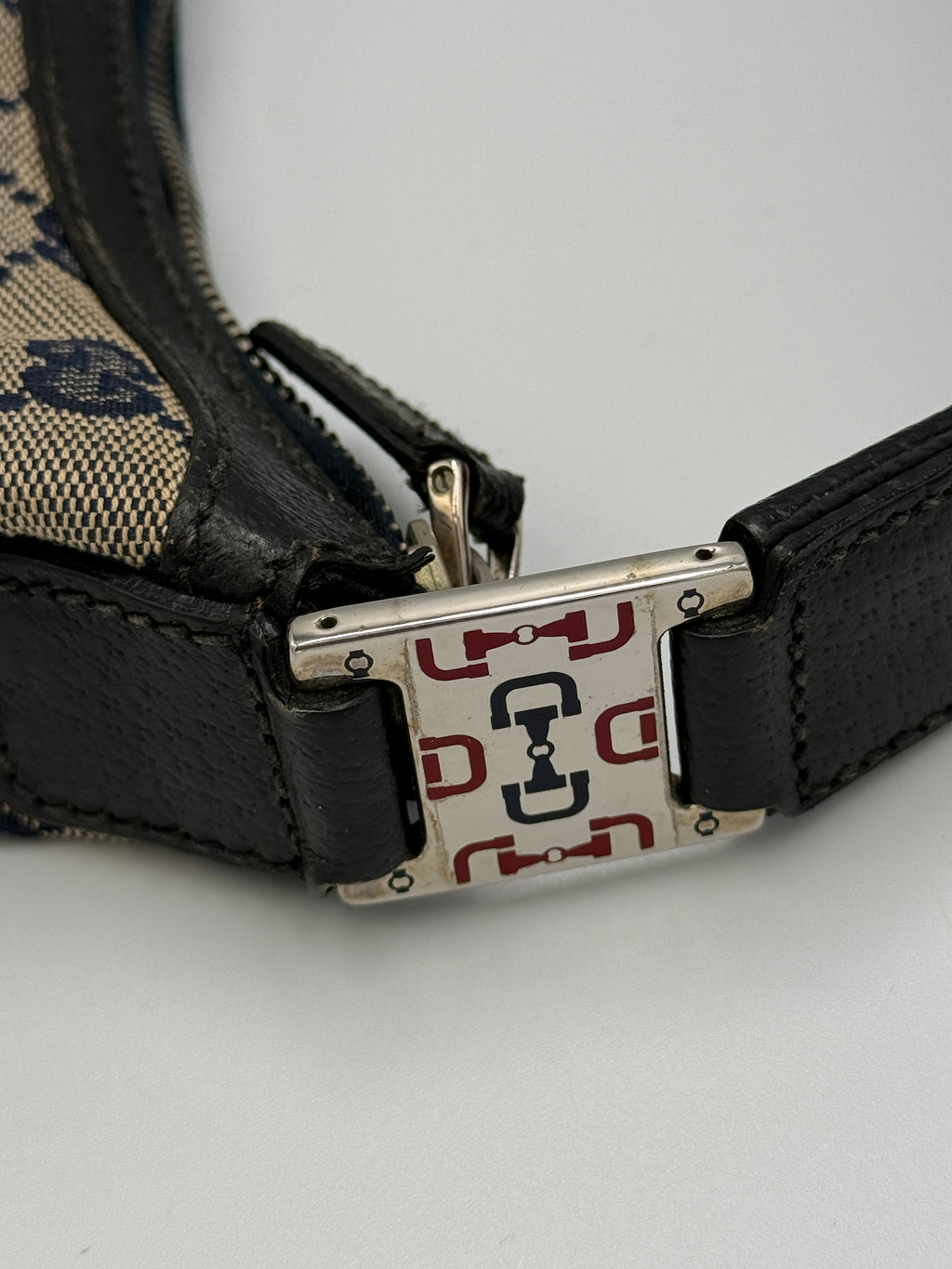 Vintage Gucci GG Canvas Pochette - Beige Monogram Mini Bag