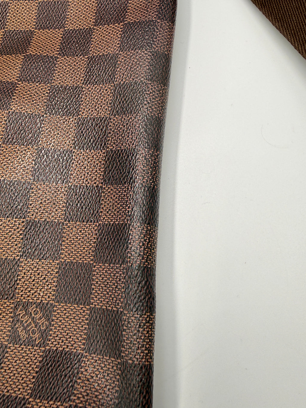 Louis Vuitton Damier Ebene Brooklyn MM Messenger Bag