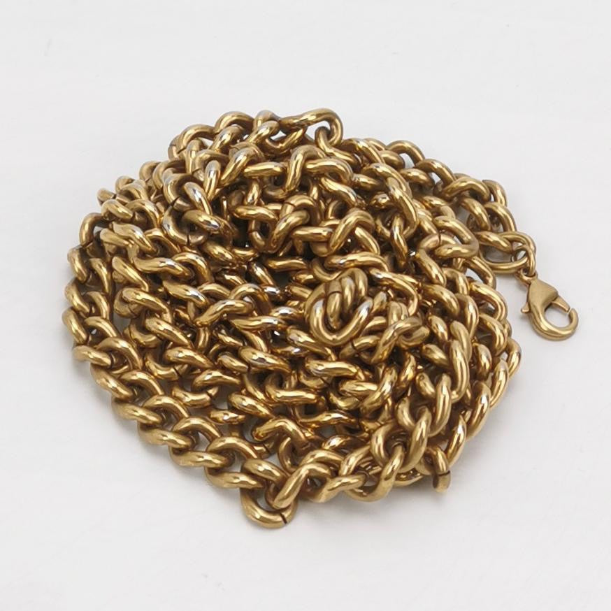 the gold chain of gucci bag 