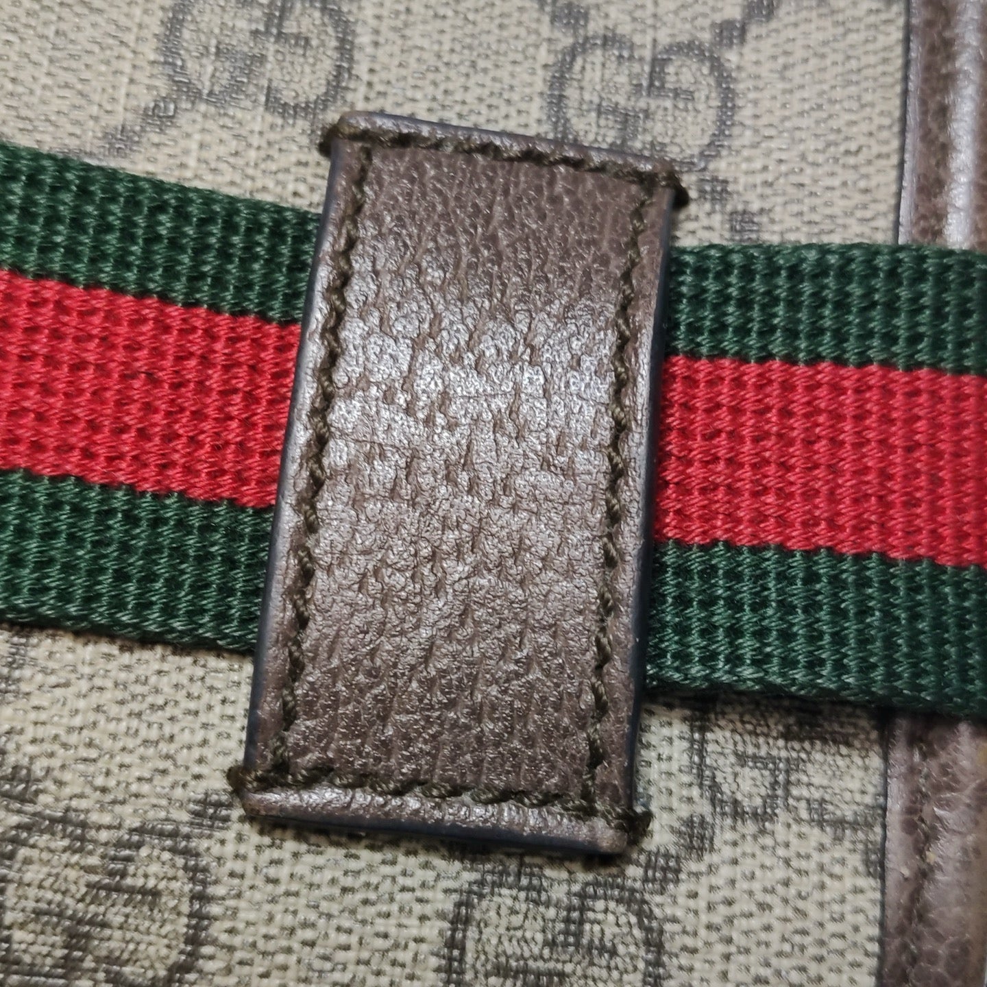 Gucci Neo Vintage GG Supreme Belt Bag – Beige/Ebony Canvas – Pre-owned Authentic Waist Bag