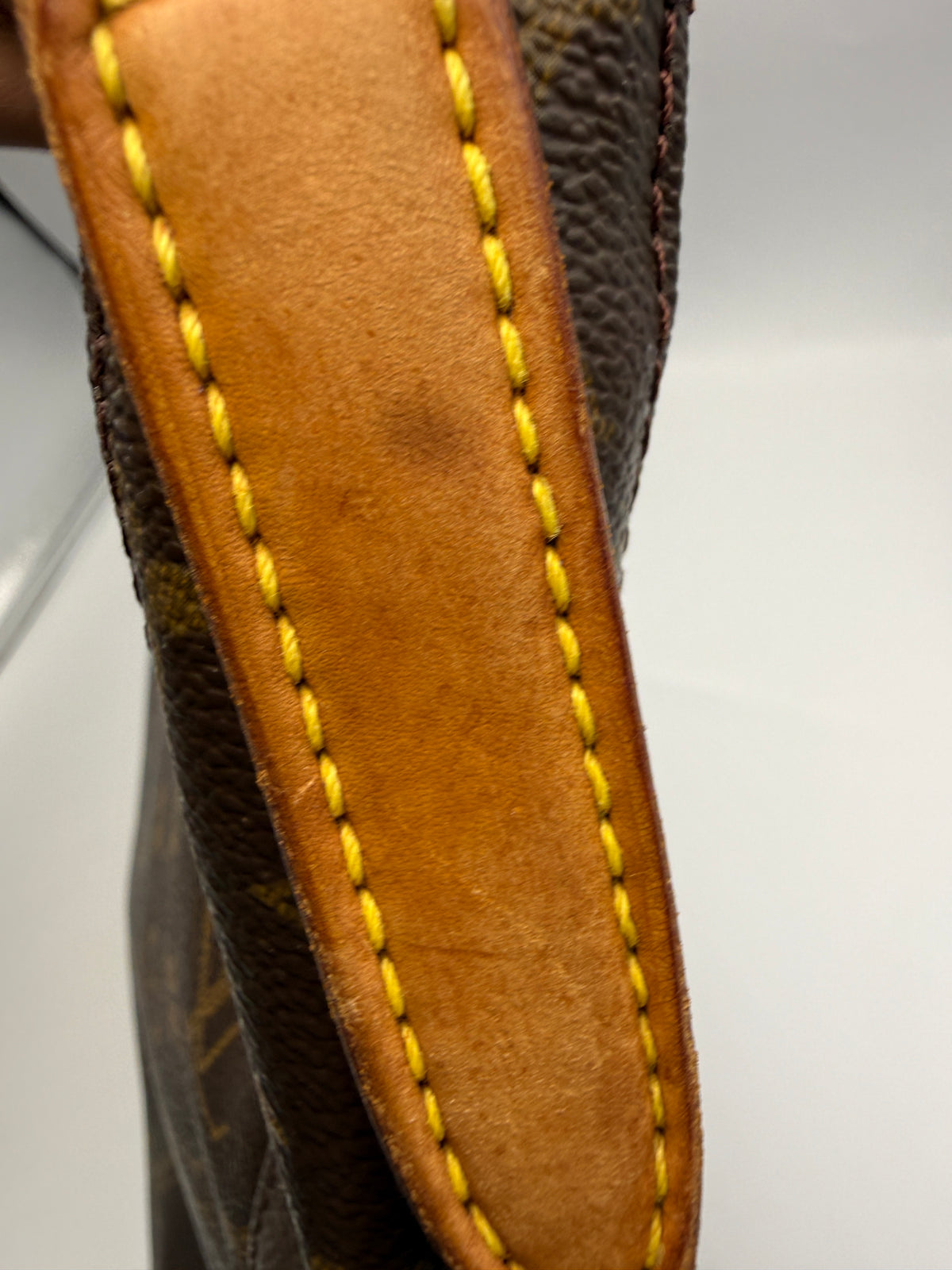 Louis Vuitton Vintage Loop (Vavin/Loop Shoulder Bag) GM in Monogram Canvas