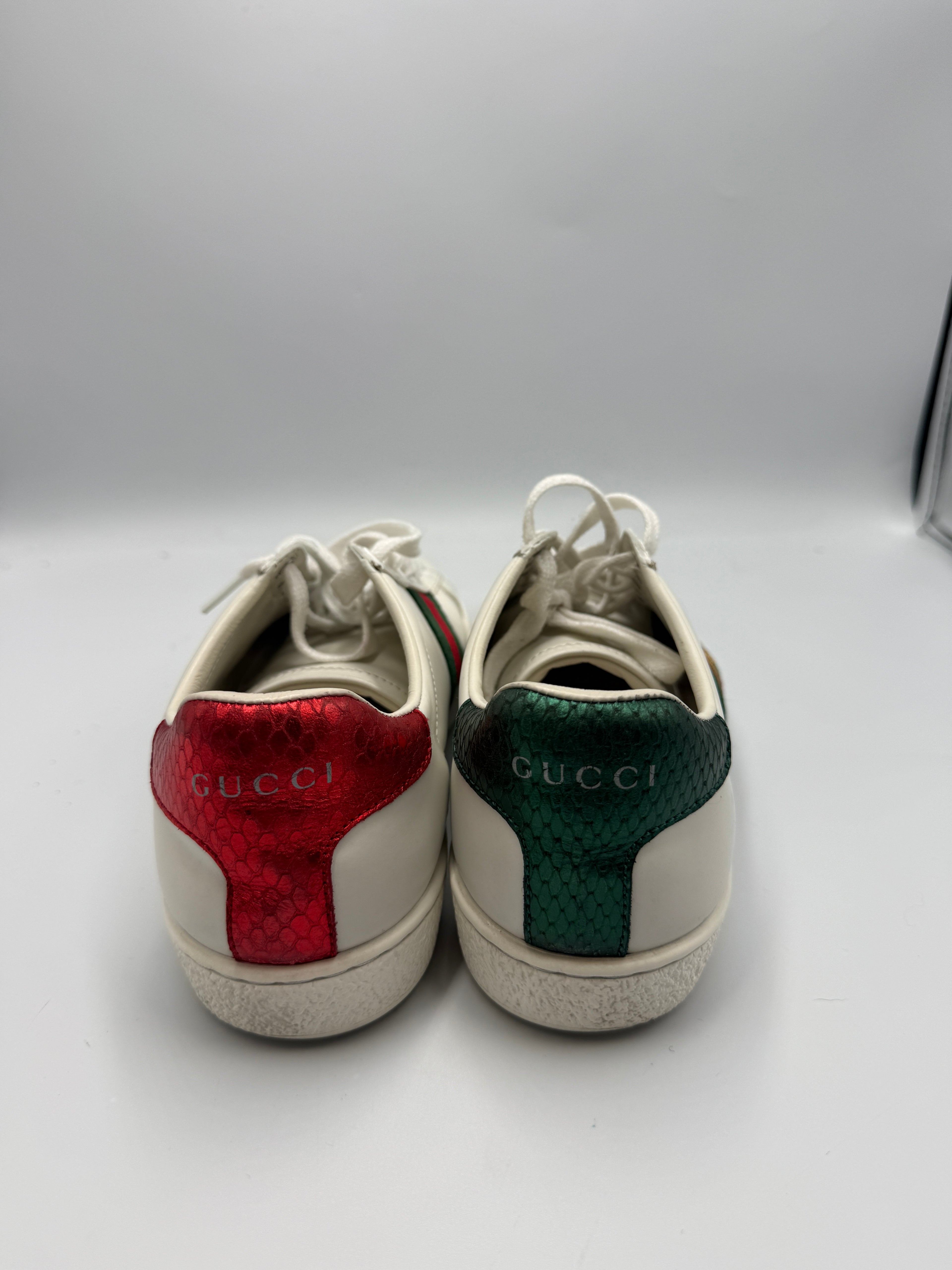 Gucci Sneakers in White Pre-owned