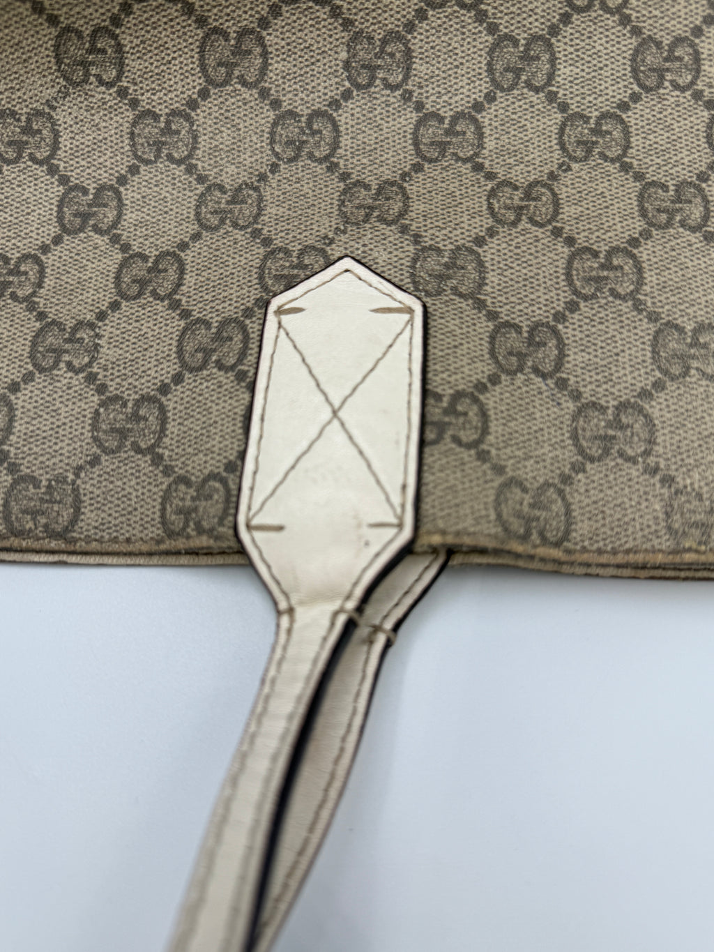 Gucci GG Supreme Canvas Reversible Tote Bag Beige/Ebony with White Leather Trim