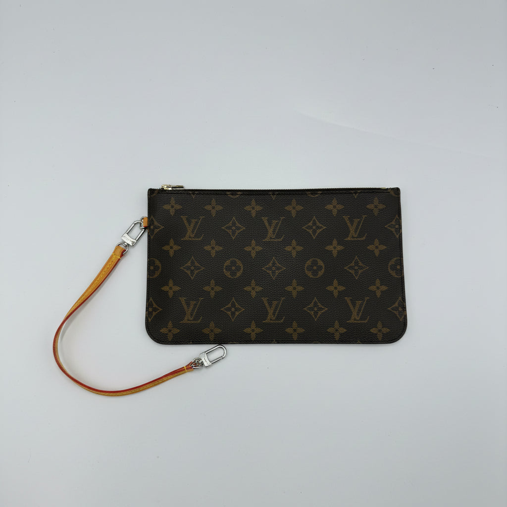 Louis Vuitton Neverfull Pouch – Monogram Canvas – Authentic Pre-owned Wristlet Clutch