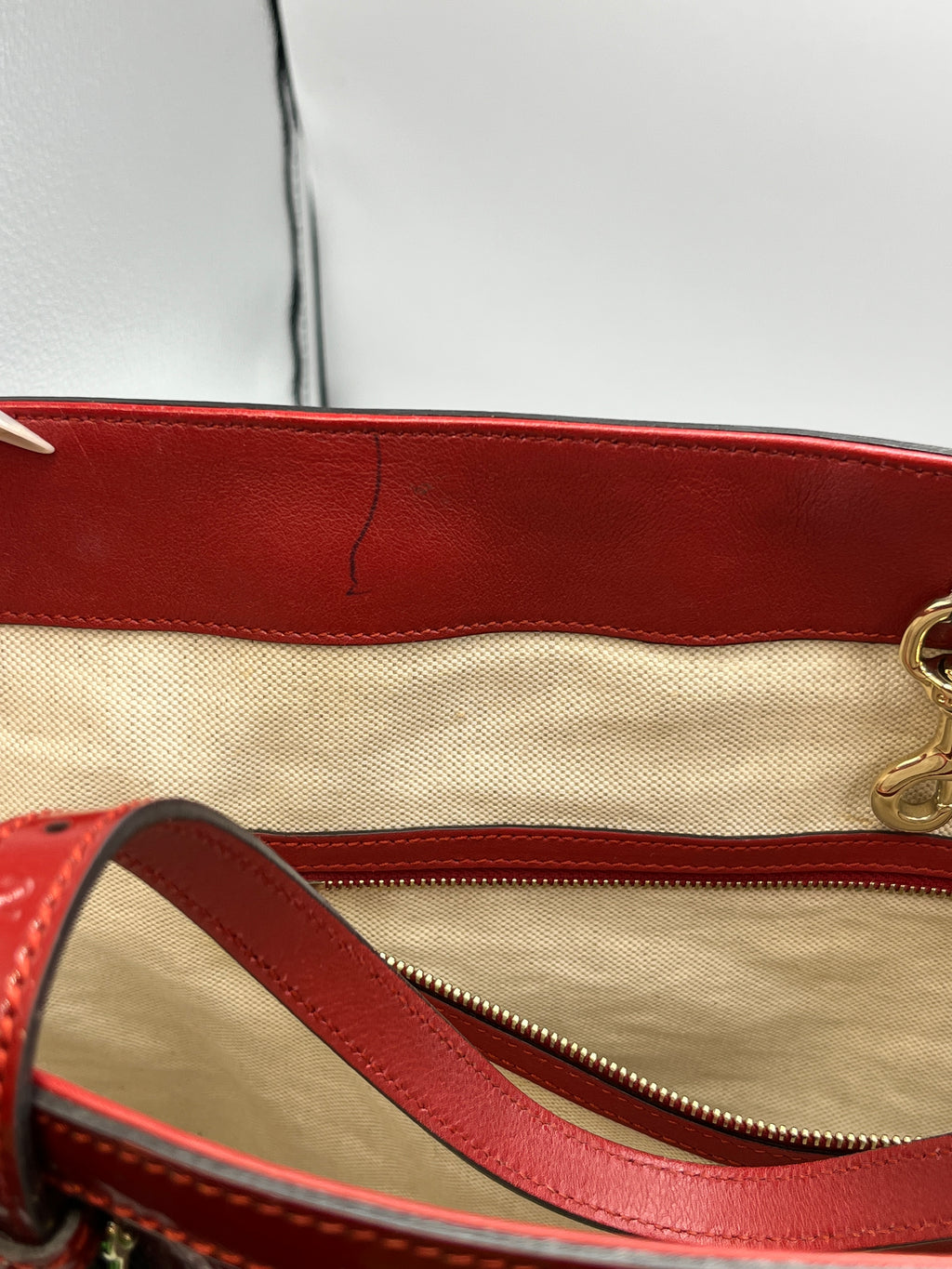 Gucci Red Guccissima Patent Leather Tote Bag