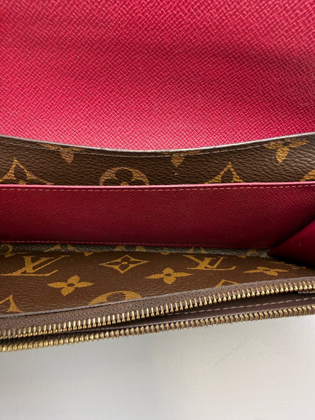 Pre-owned (Red) Louis Vuitton Monogram Zippy Wallet - Classic Long Wallet