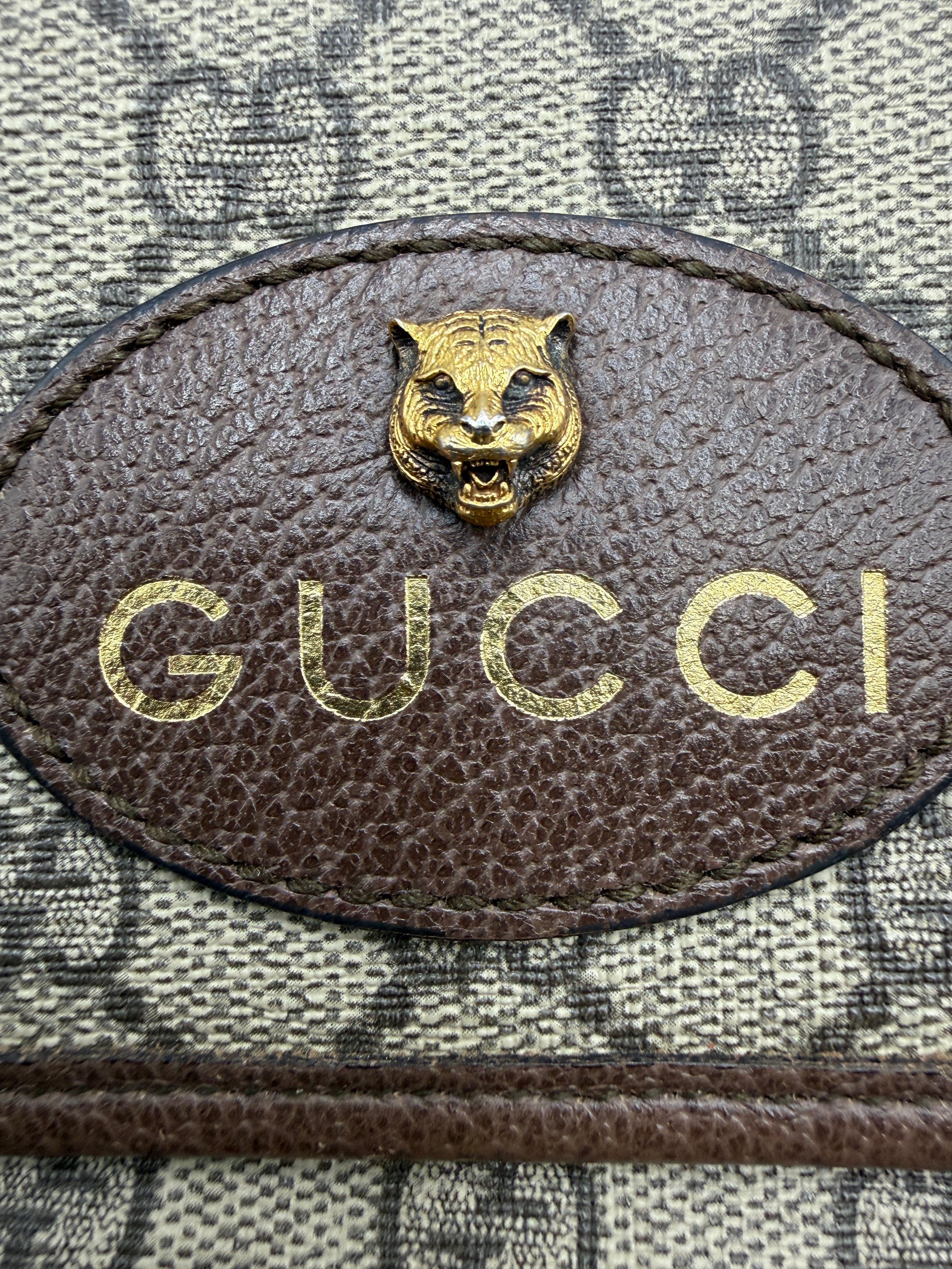 Gucci Neo Vintage GG Supreme Belt Bag – Beige/Ebony Canvas – Pre-owned Authentic Waist Bag