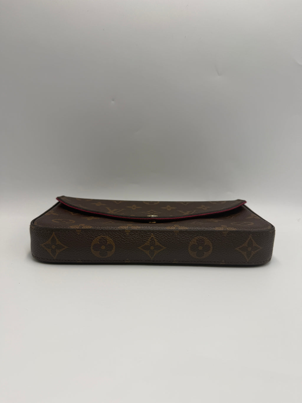 Louis Vuitton Félicie Pochette (CHIPPED) in Monogram Canvas - Preloved