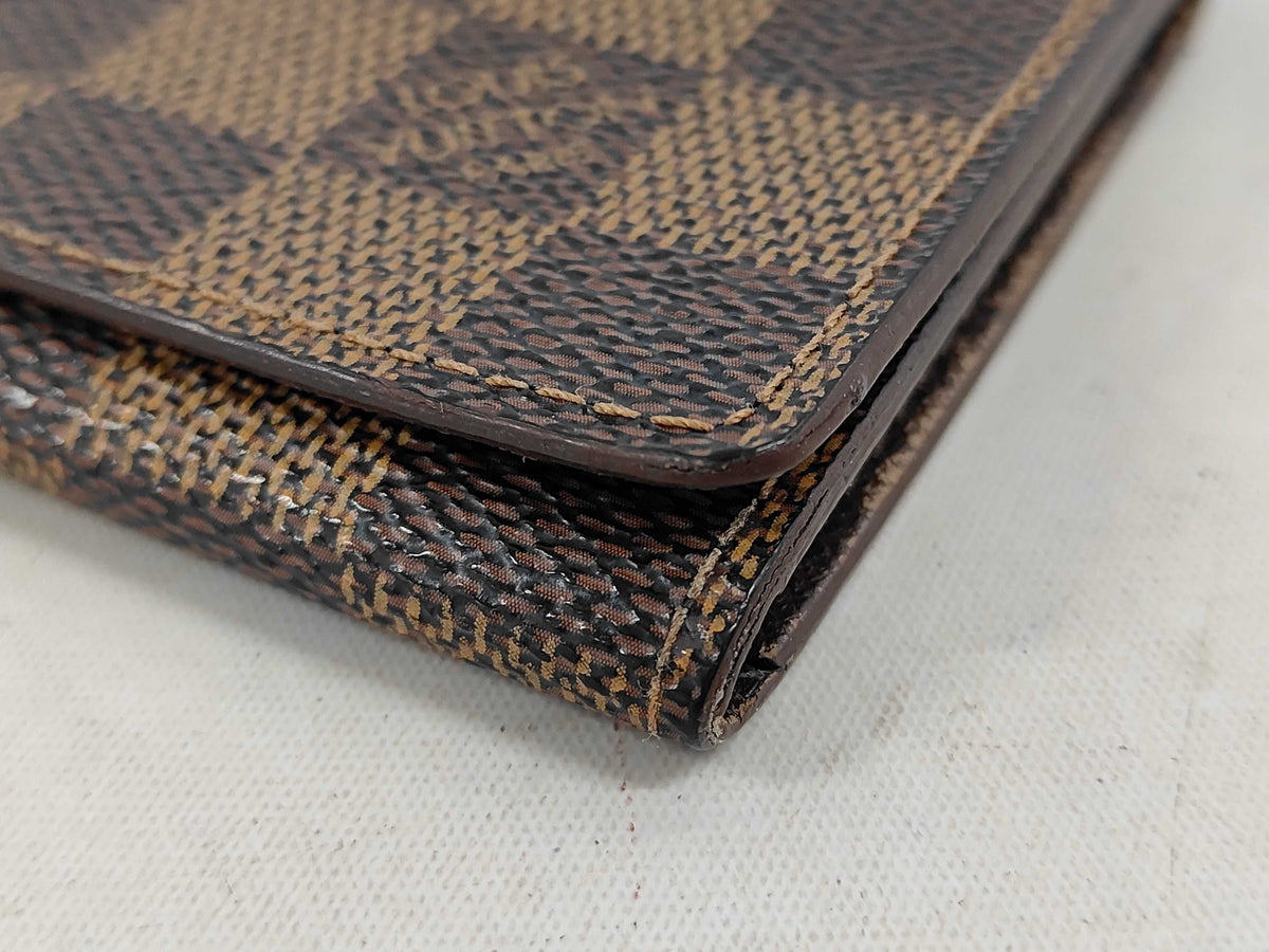 Louis Vuitton Damier Ebene Card Holder