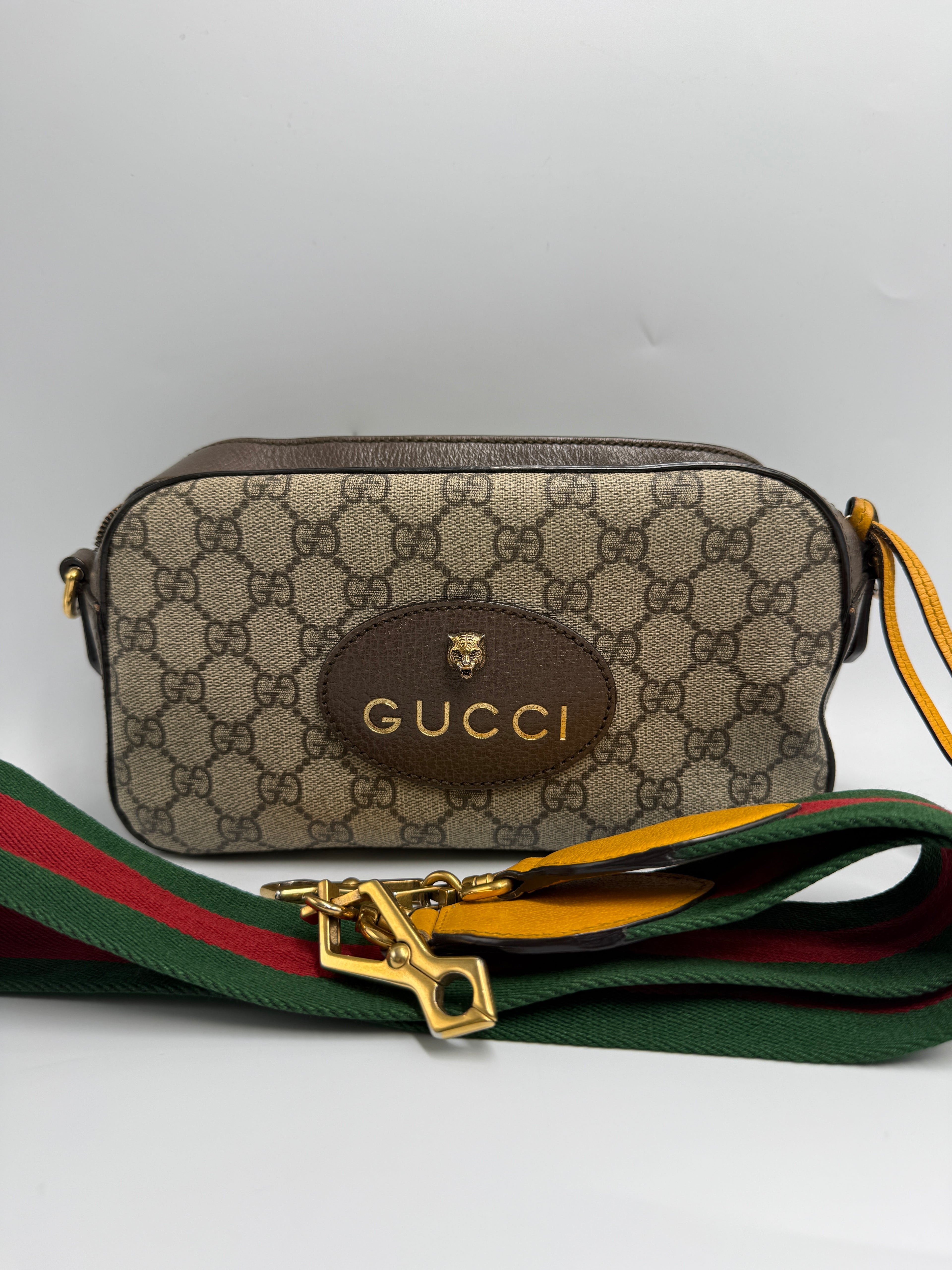 Gucci Neo Classic Feline Head Camera Bag in GG Supreme Canvas