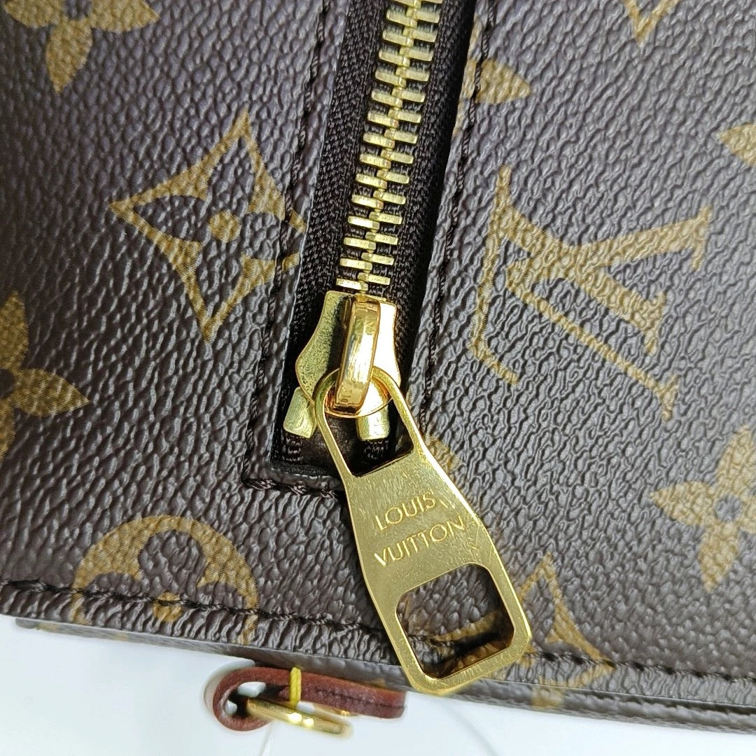 Pre-owned Louis Vuitton Pochette Métis -Monogram Canvas - Luxury Crossbody Bag