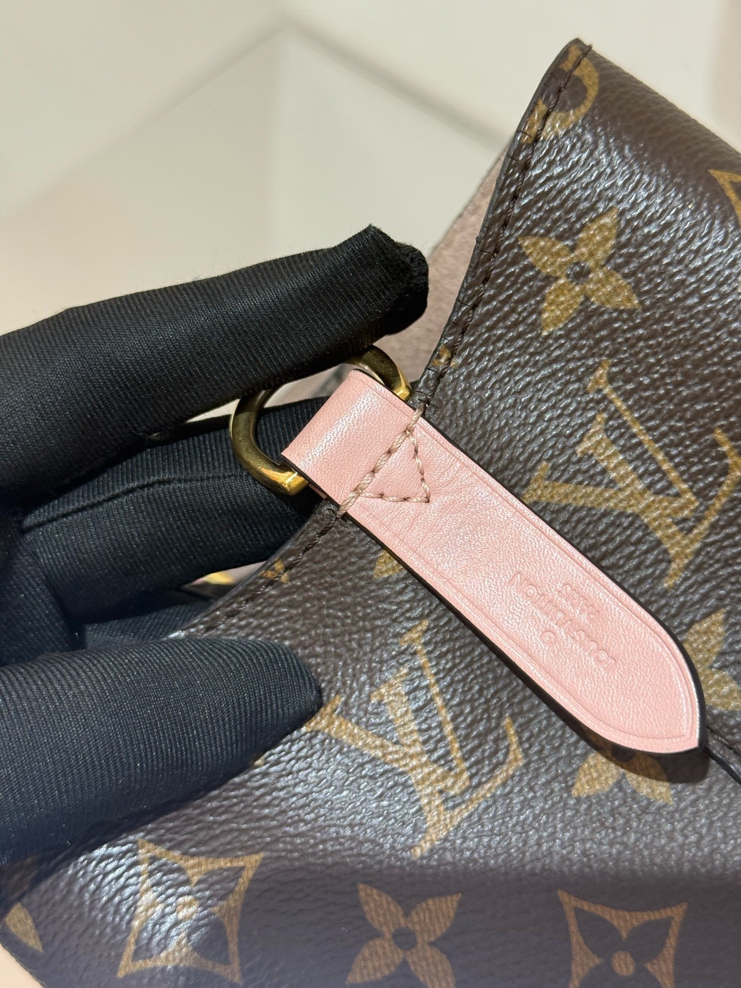 Louis Vuitton Neonoe Bag