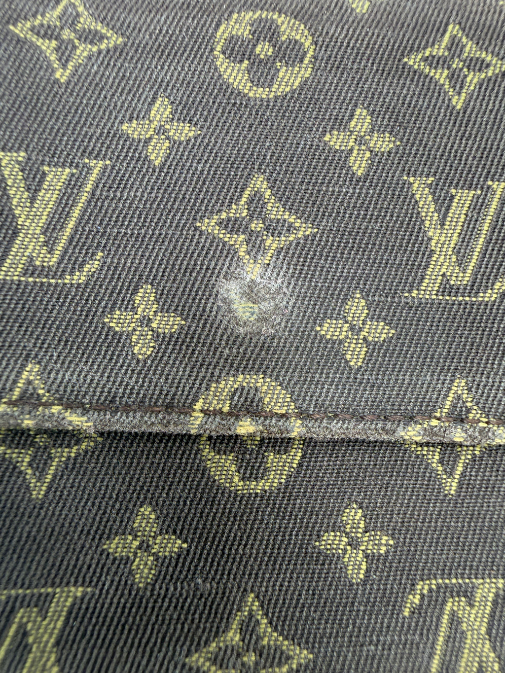 Vintage Louis Vuitton Monogram Canvas Elise Compact Wallet