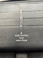 Pre-owned Louis Vuitton Black Epi Leather Brazza Long Wallet