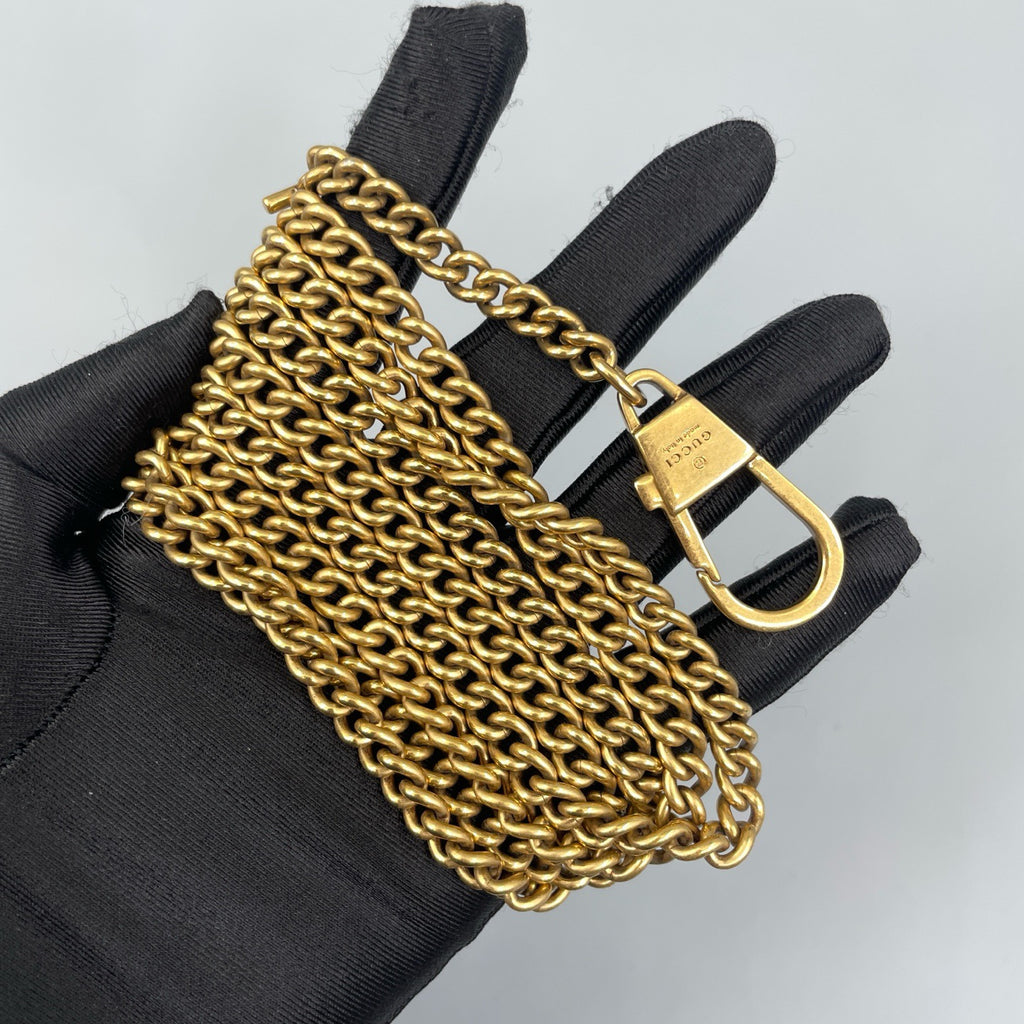 Gucci GG Marmont Matelassé Leather Super Mini Bag in Red