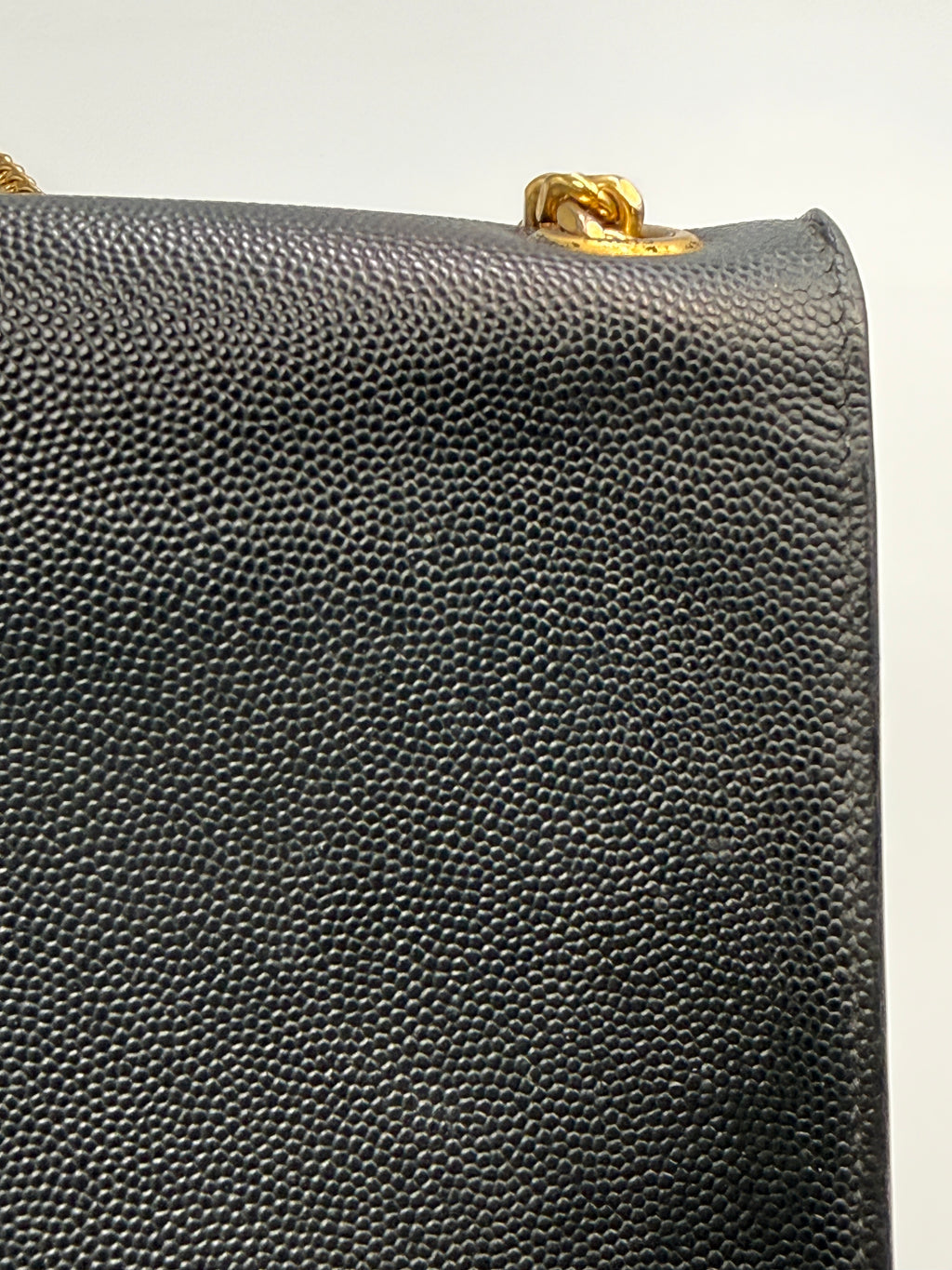 Saint Laurent Medium Kate Shoulder Bag Grain de Poudre Leather – Black & Gold