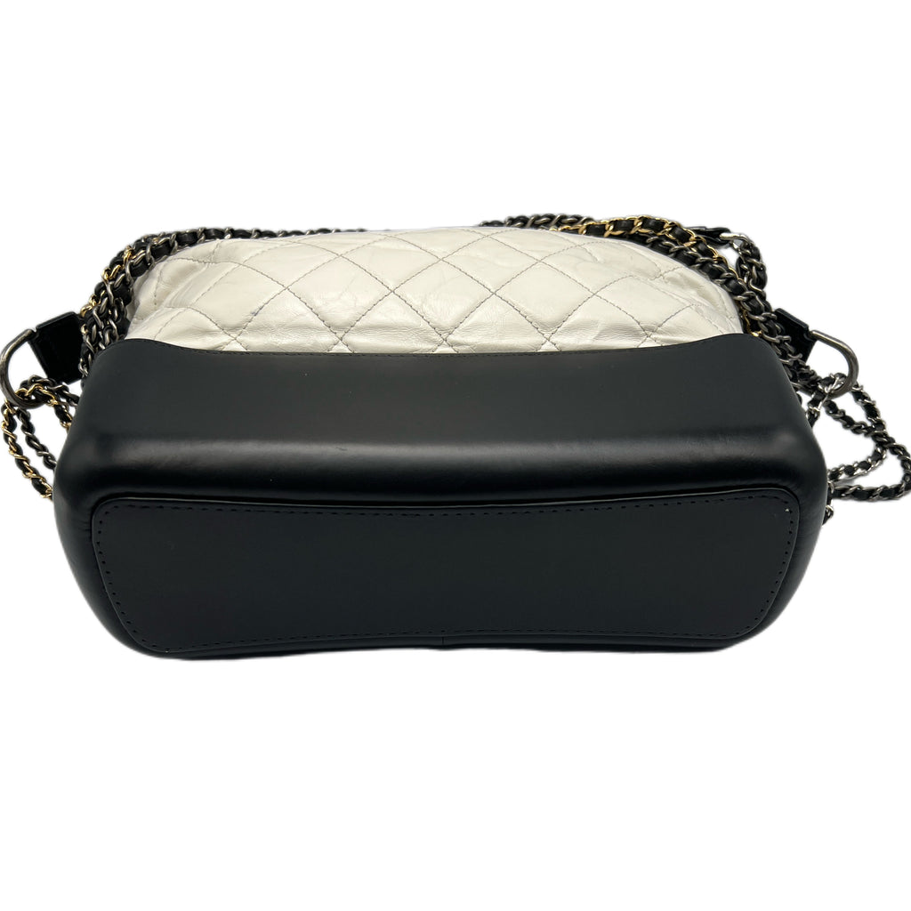 Chanel Gabrielle Medium Hobo - pre-owned