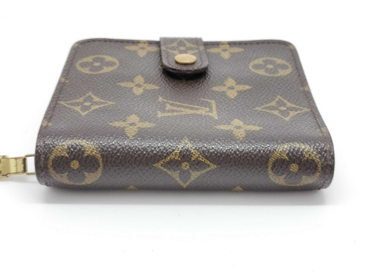 Louis Vuitton Monogram Wallet MI0979
