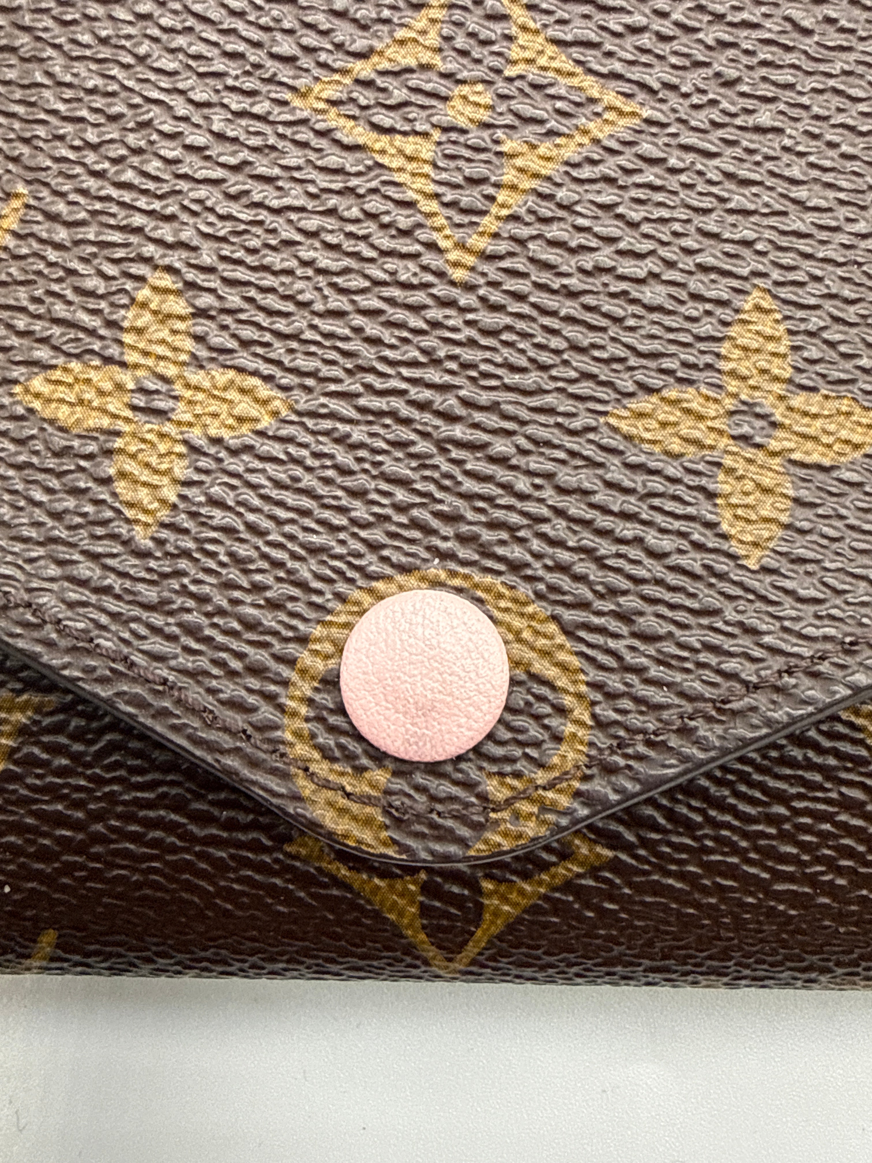 Pre-owned Louis Vuitton Rose Ballerine Monogram Zippy Wallet - Classic Long Wallet