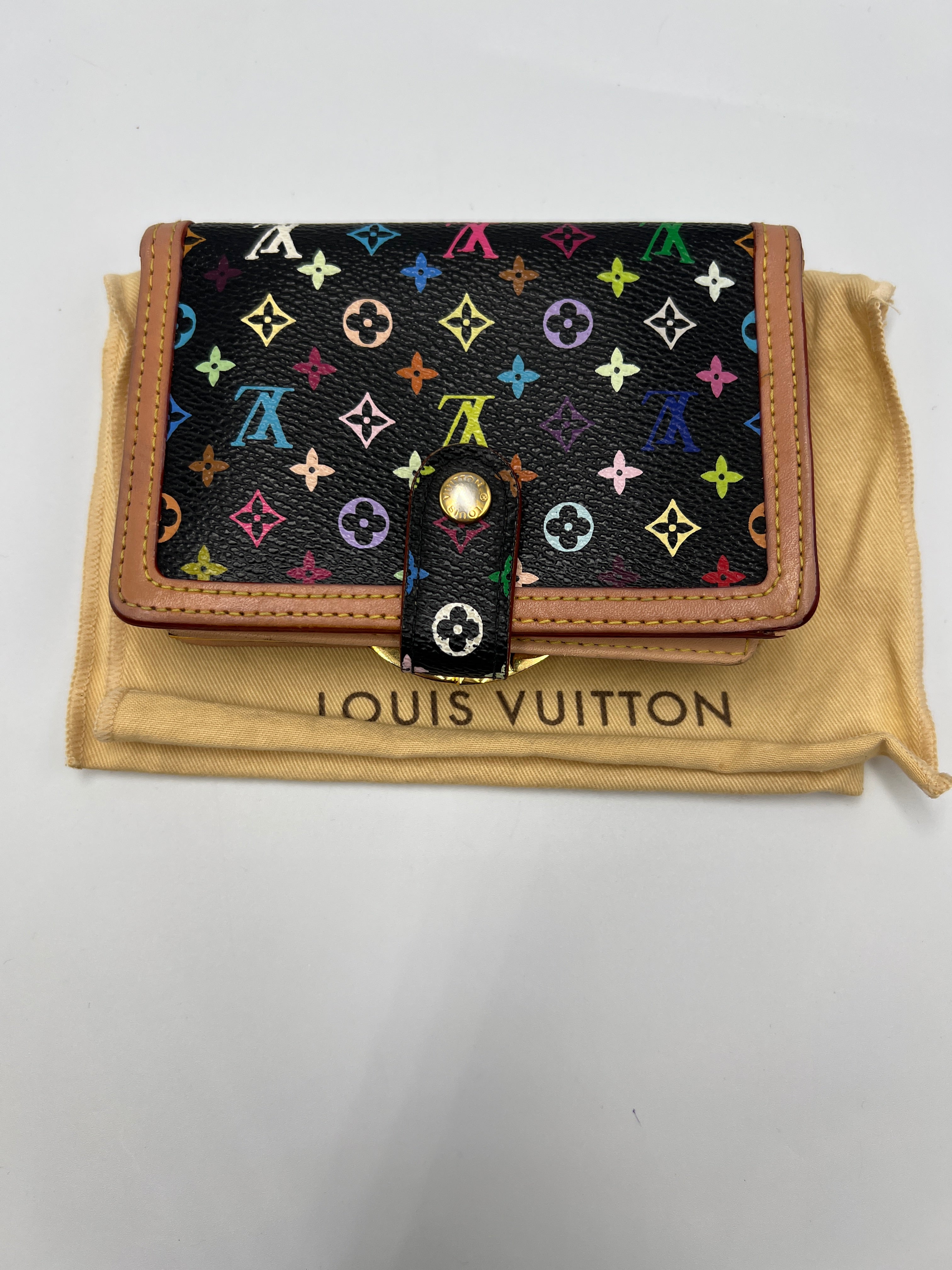 Murakami wallet