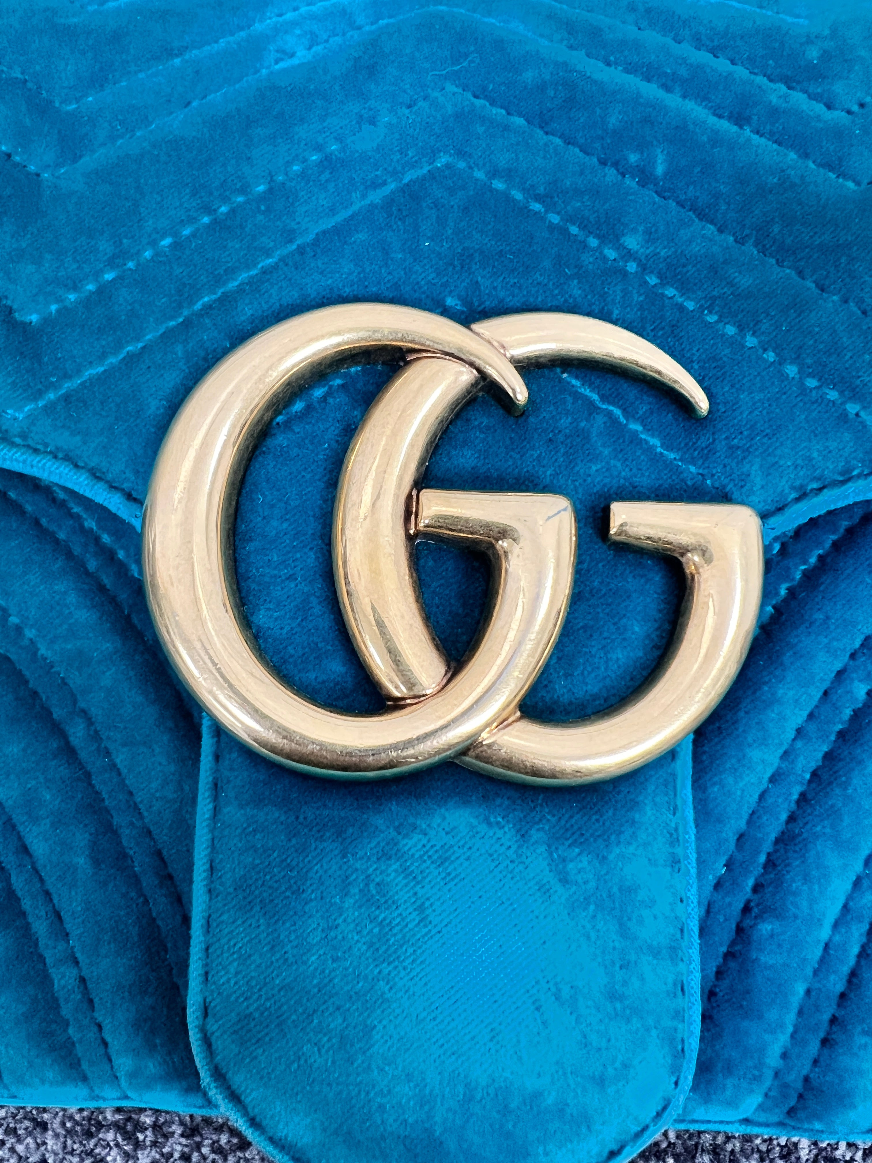 Gucci GG Marmont Large Matelassé Shoulder Bag