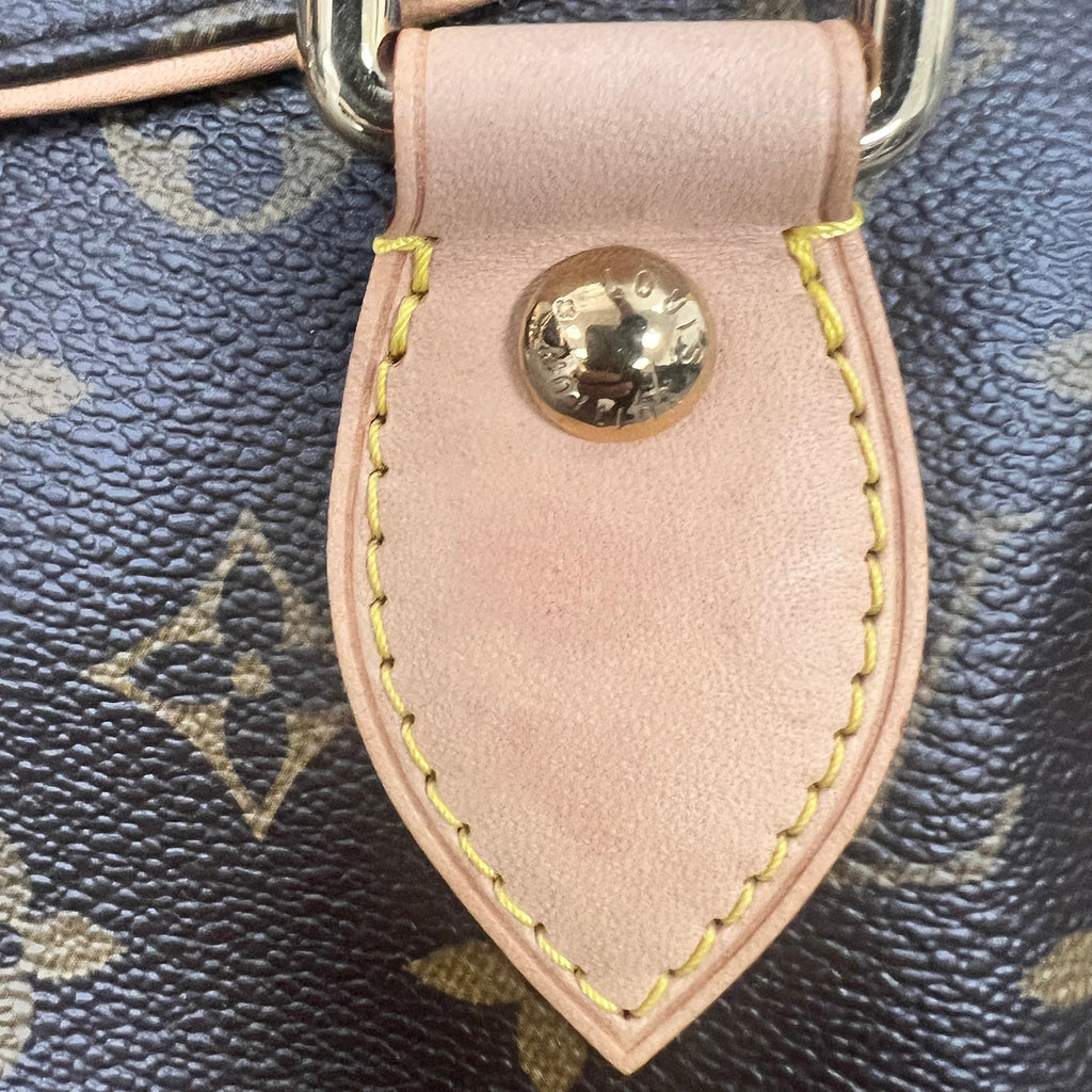 Louis Vuitton Vintage Beverly MM in Monogram Canvas and Vachetta Leather