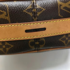 LV Boite Chapeau Souple PM