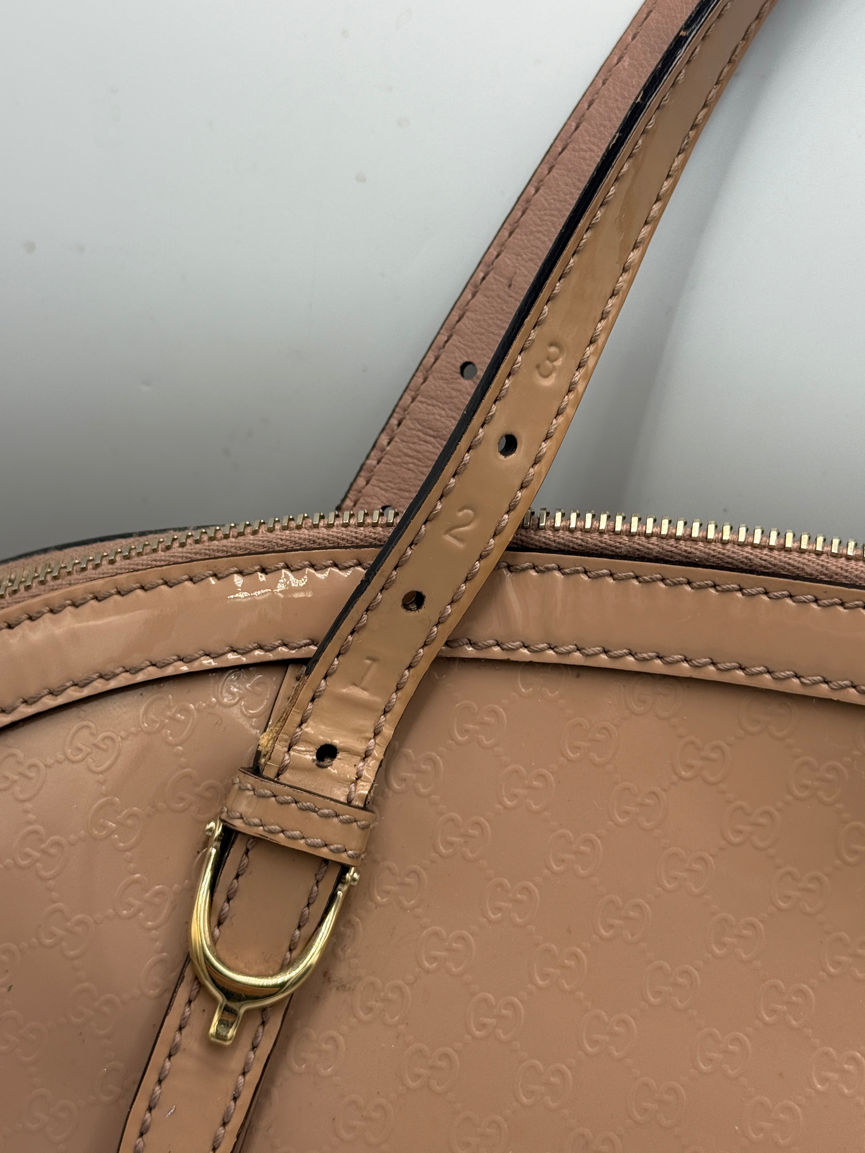 Gucci Microguccissima Patent Leather Dome Bag - Beige Nude