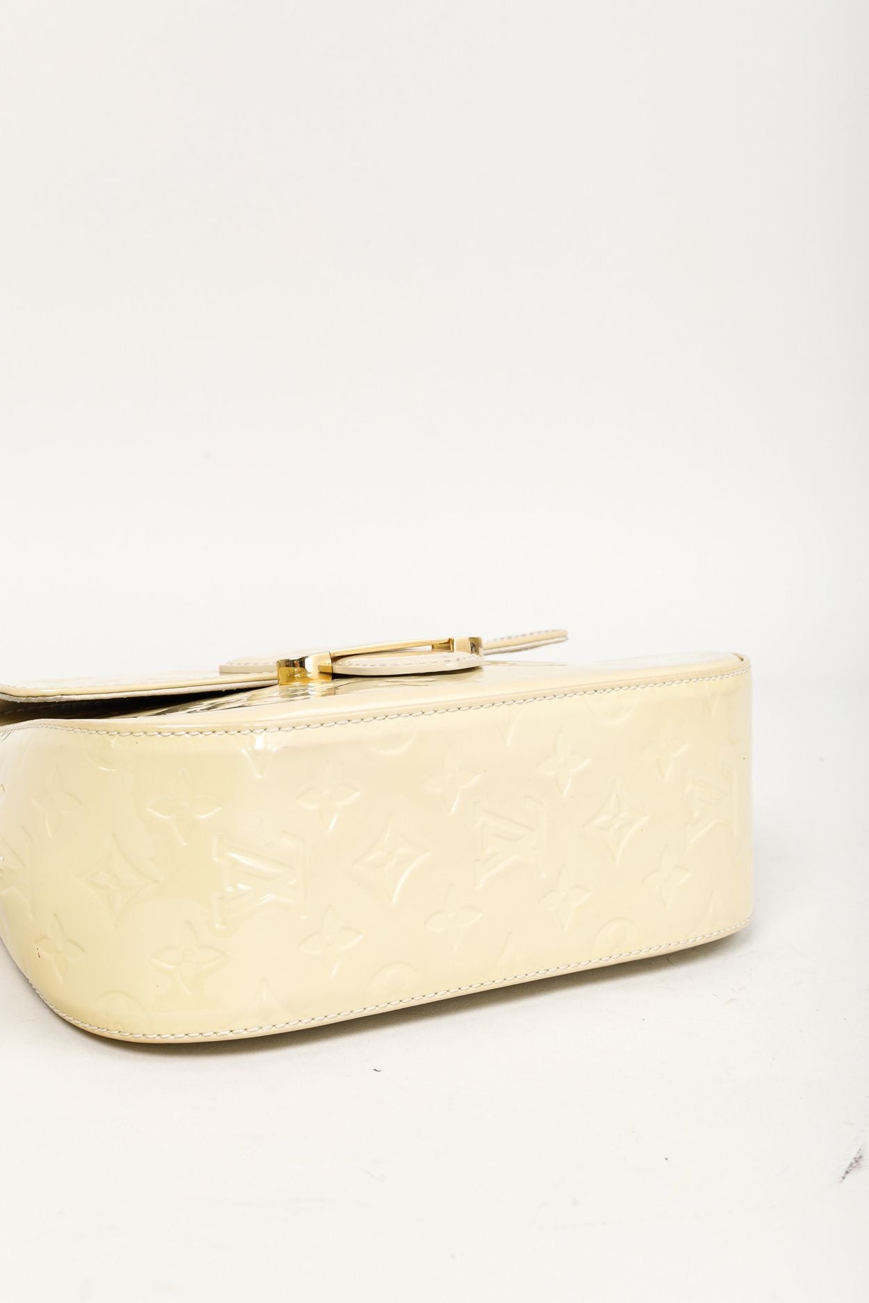 Louis Vuitton Bellflower in Blanc Corail Monogram Vernis