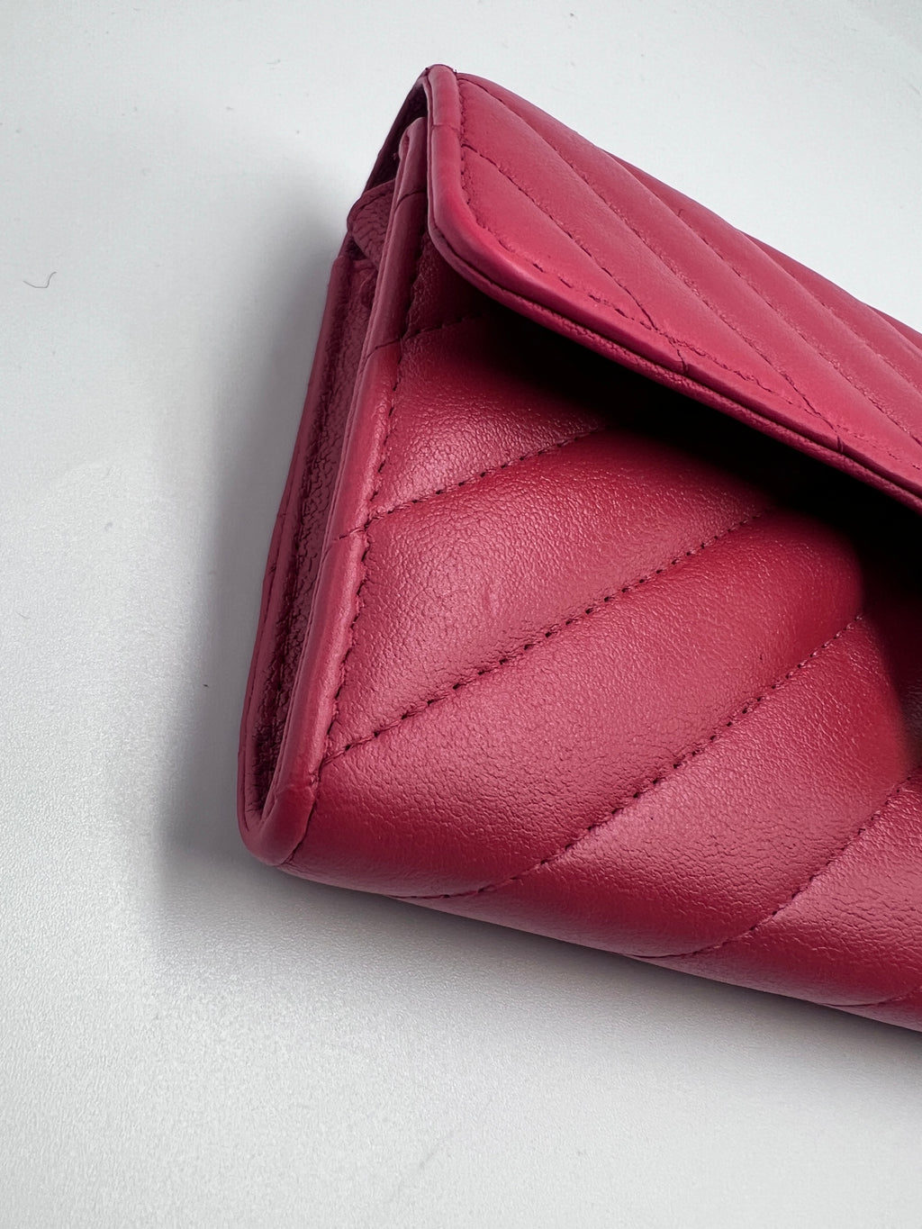 Chanel 2.55 Reissue Chevron Quilted Flap Long Wallet in Fuchsia / Dark Pink Calfskin with Gold Hardware