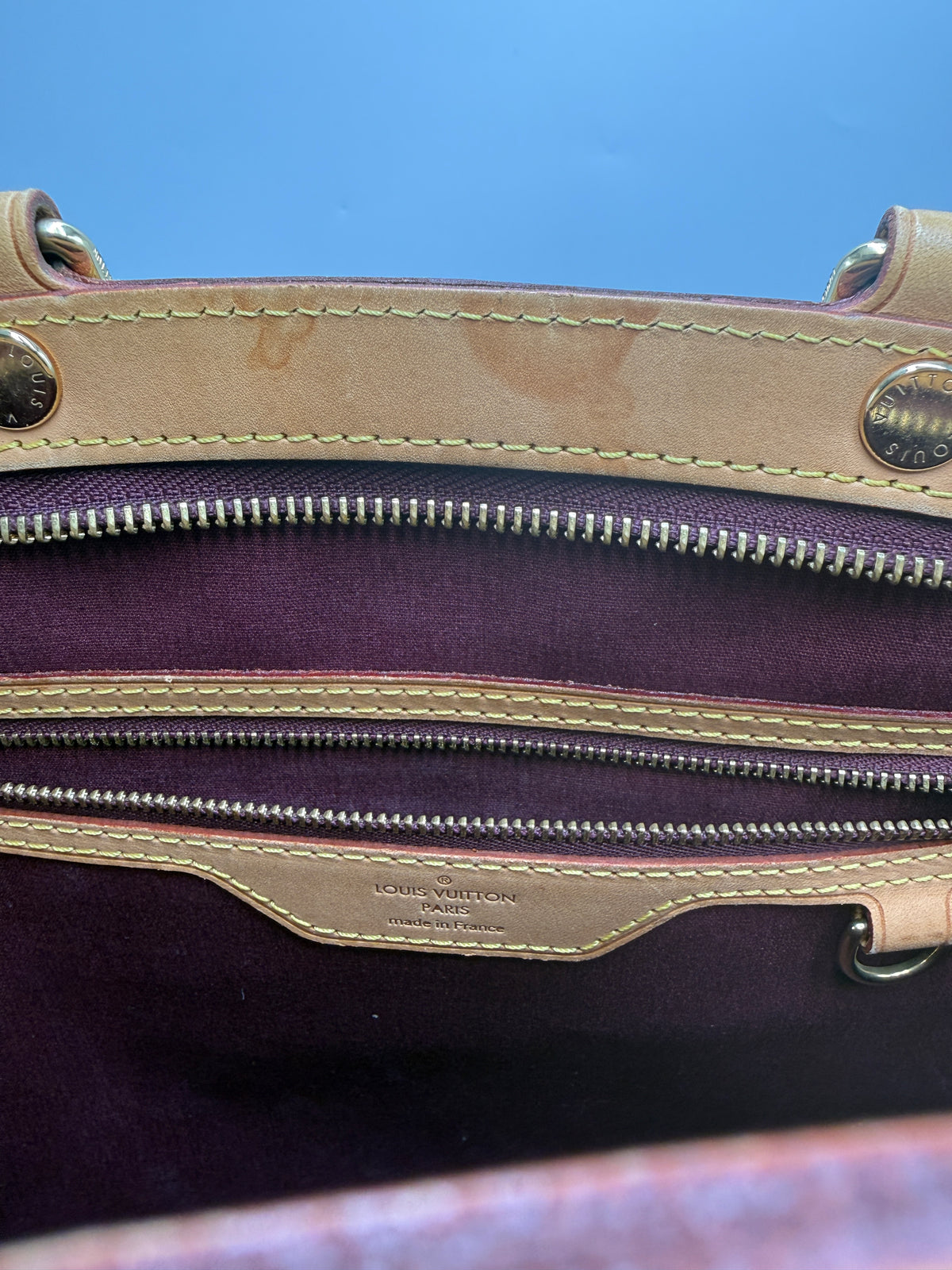 Louis Vuitton ( 2011 ) Brea MM Monogram Vernis Leather Bag – Cherry