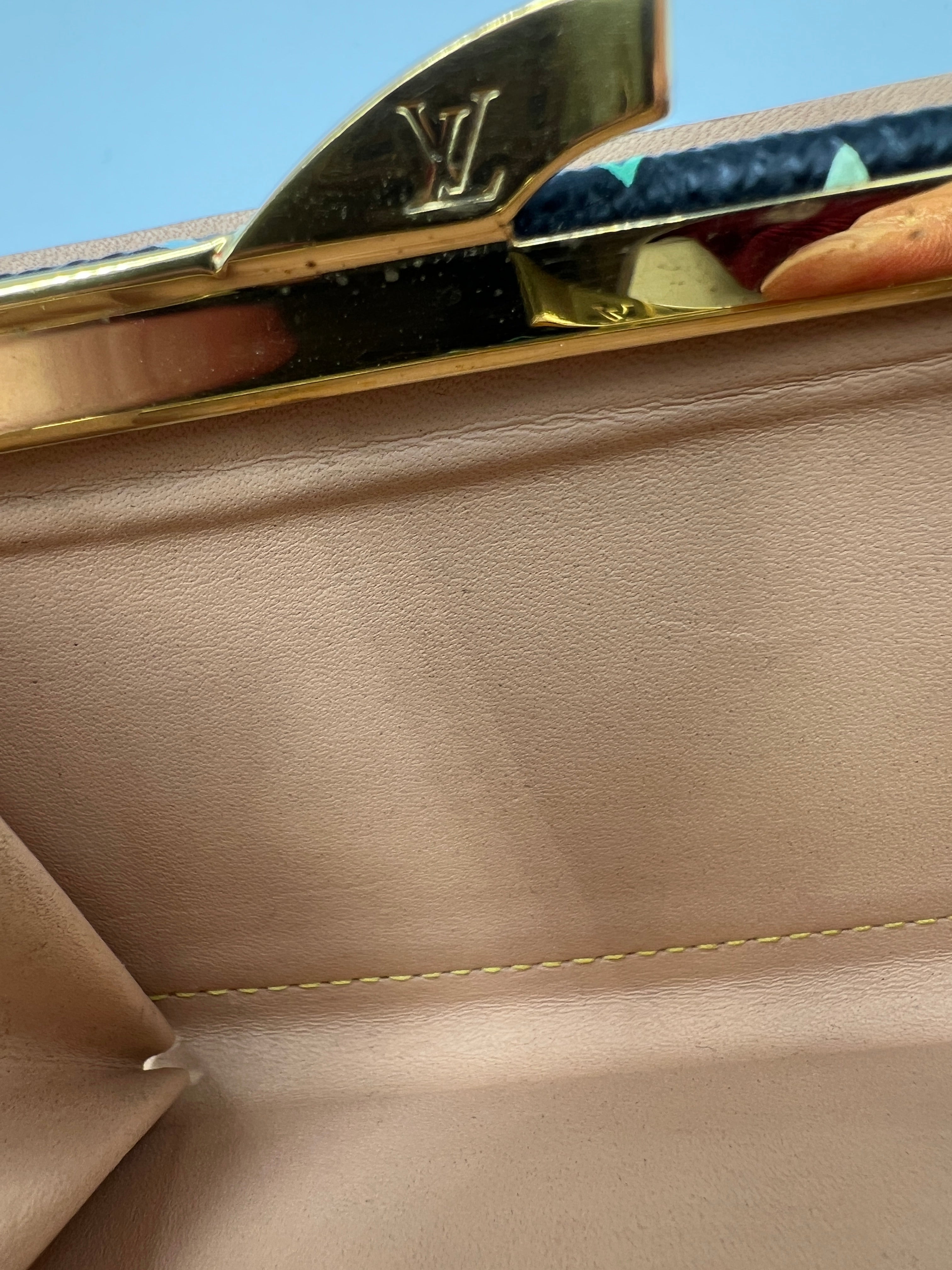 Murakami wallet