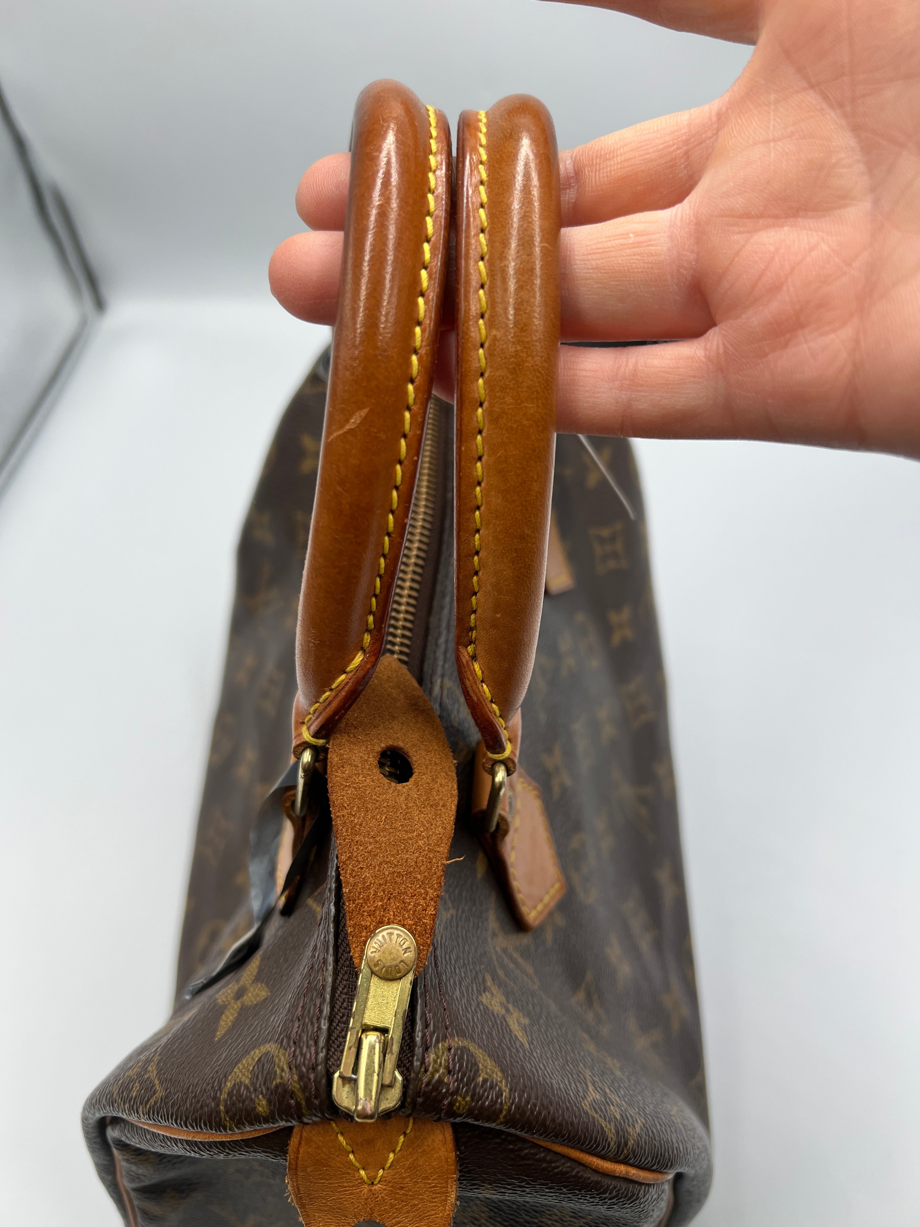 Louis Vuitton Monogram Canvas Speedy 25 - Pre=owned