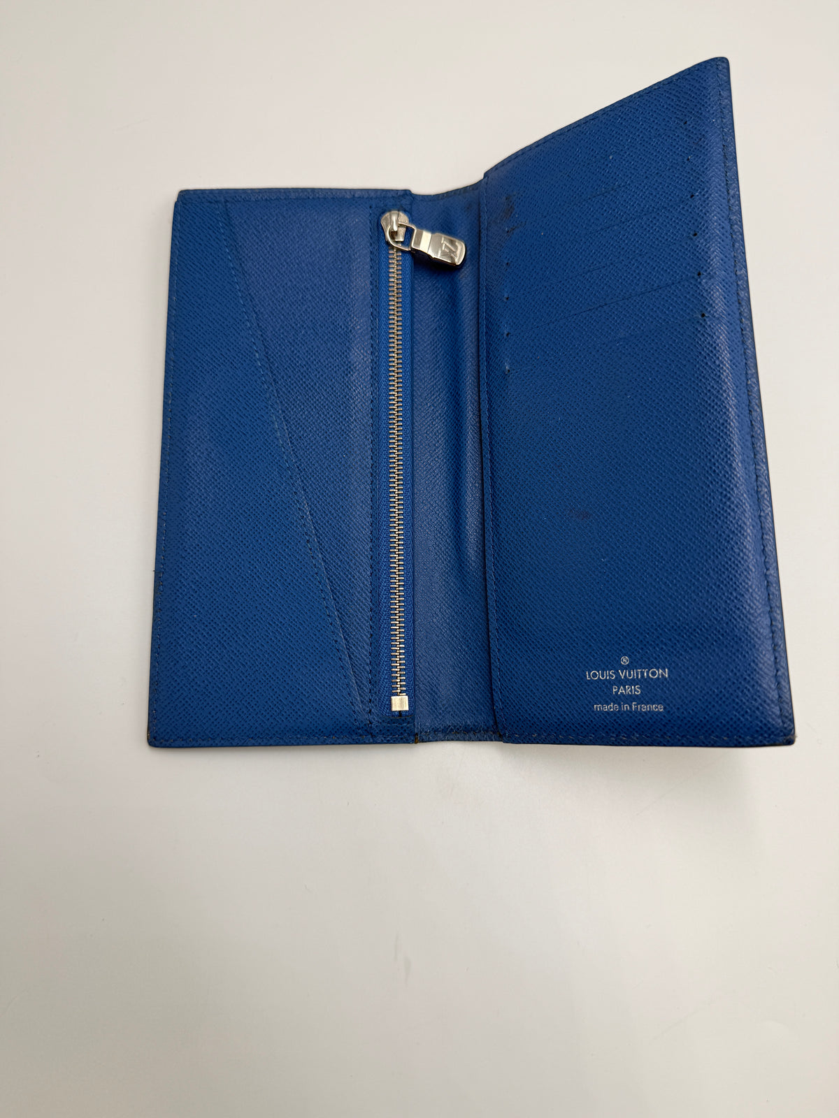 Louis Vuitton Brazza Wallet / Porte-Cartes Credit in Damier Graphite Canvas