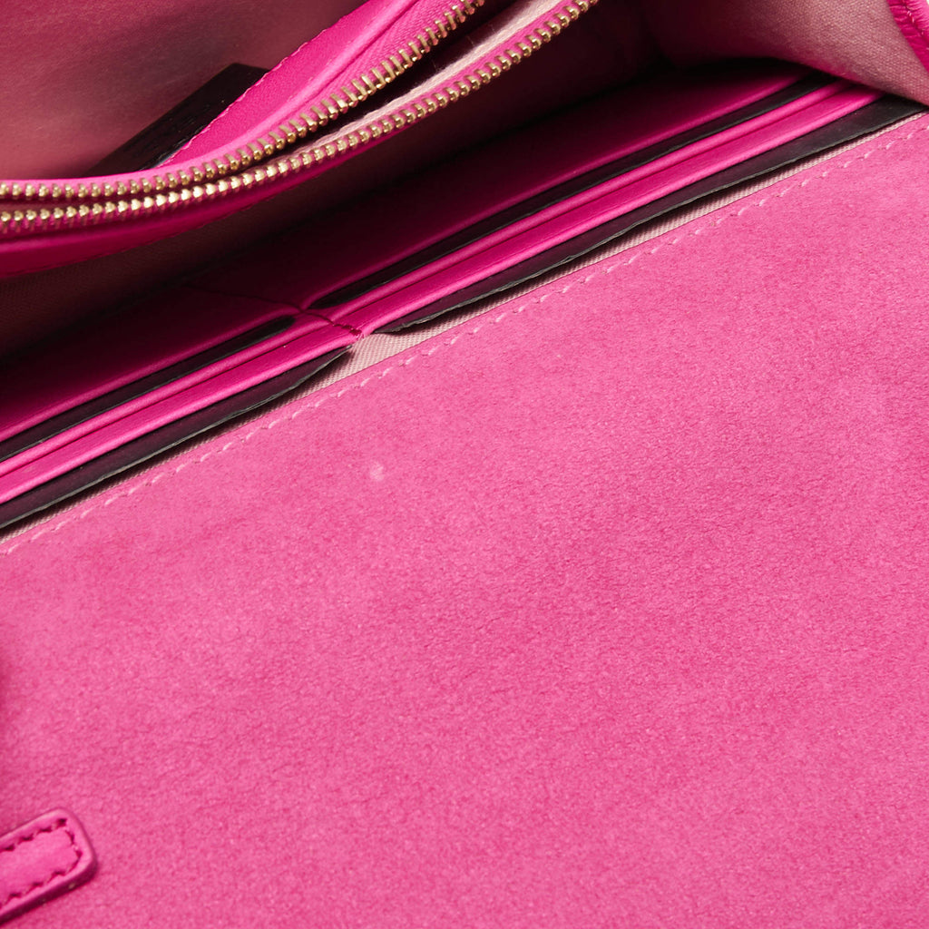 Fendi Baguette Chain Wallet Vitello Leather – Flamingo Pink