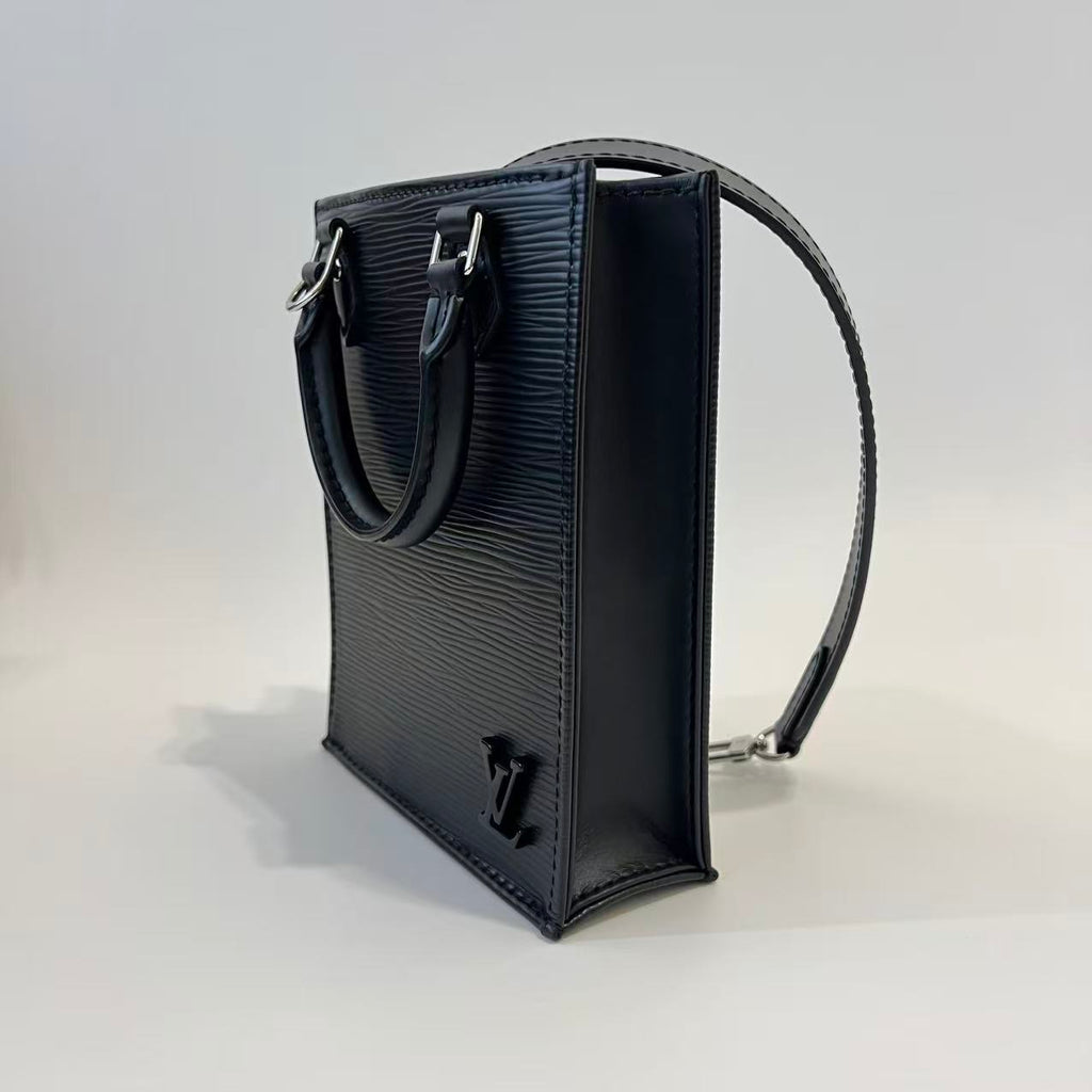 Louis Vuitton Petit Sac Plat