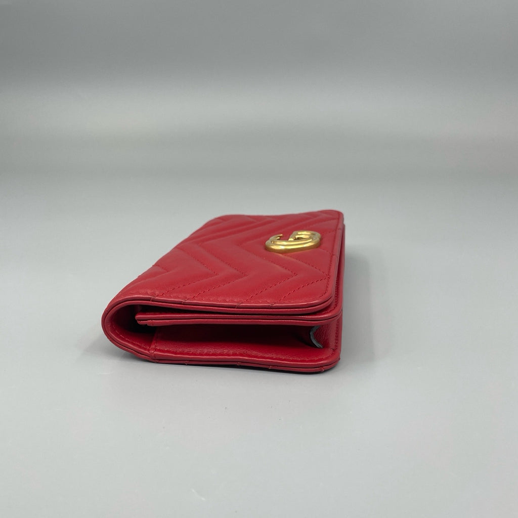 Gucci GG Marmont Matelassé Leather Super Mini Bag in Red