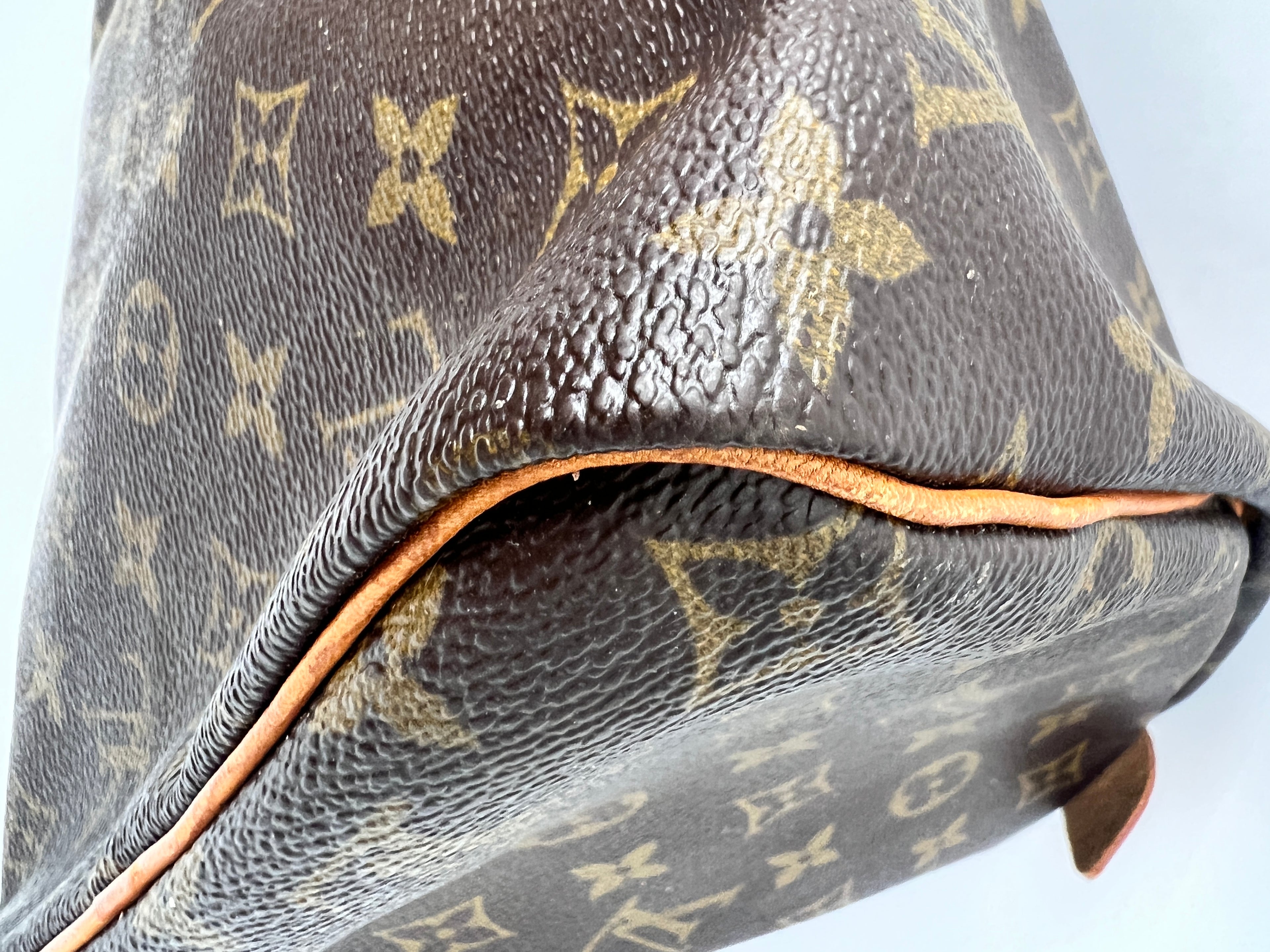 Louis Vuitton (1996) Speedy 30 Monogram Duffle Bag