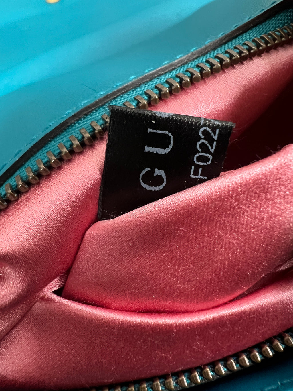 Gucci GG Marmont Large Matelassé Shoulder Bag