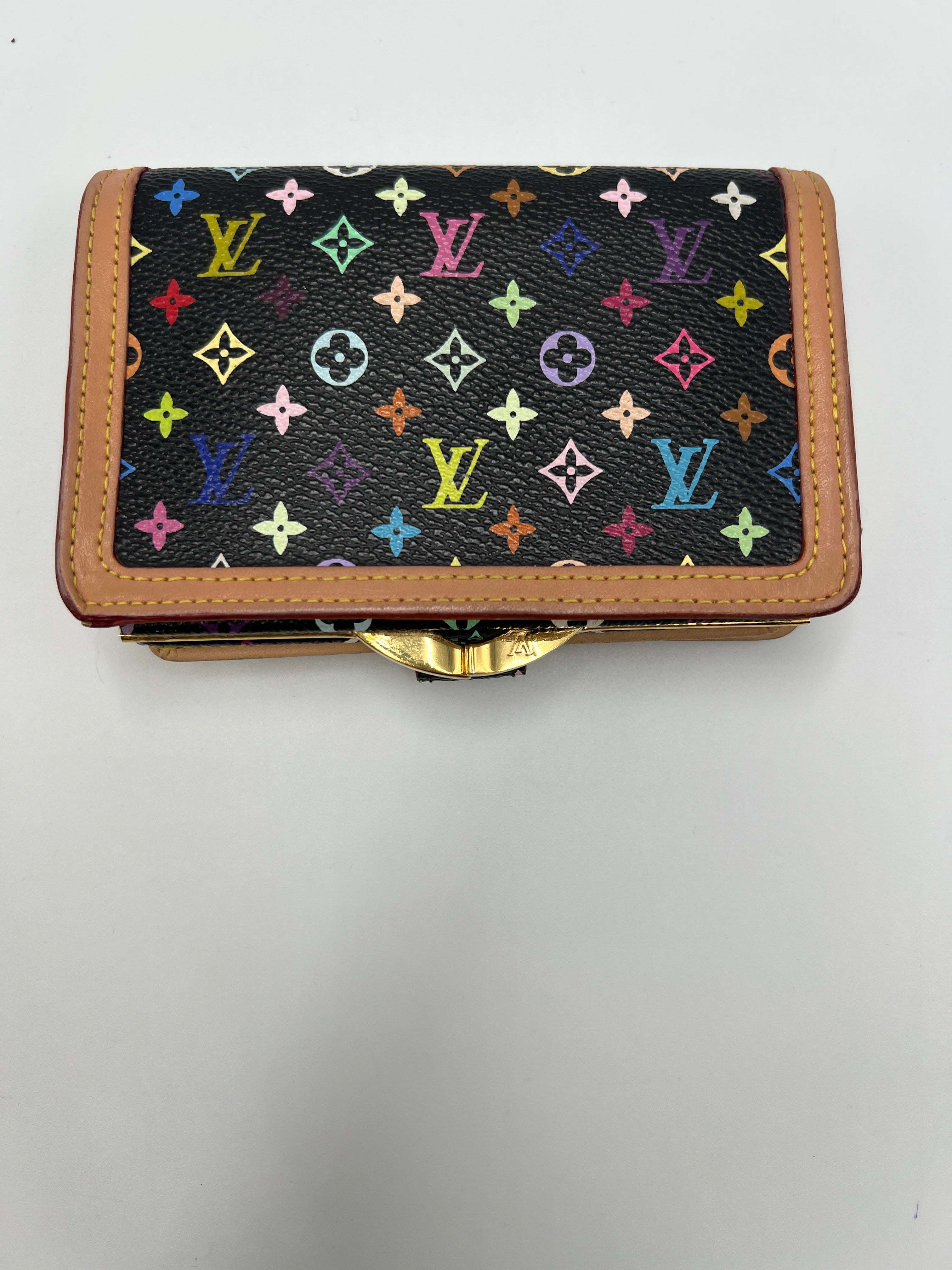 Murakami wallet