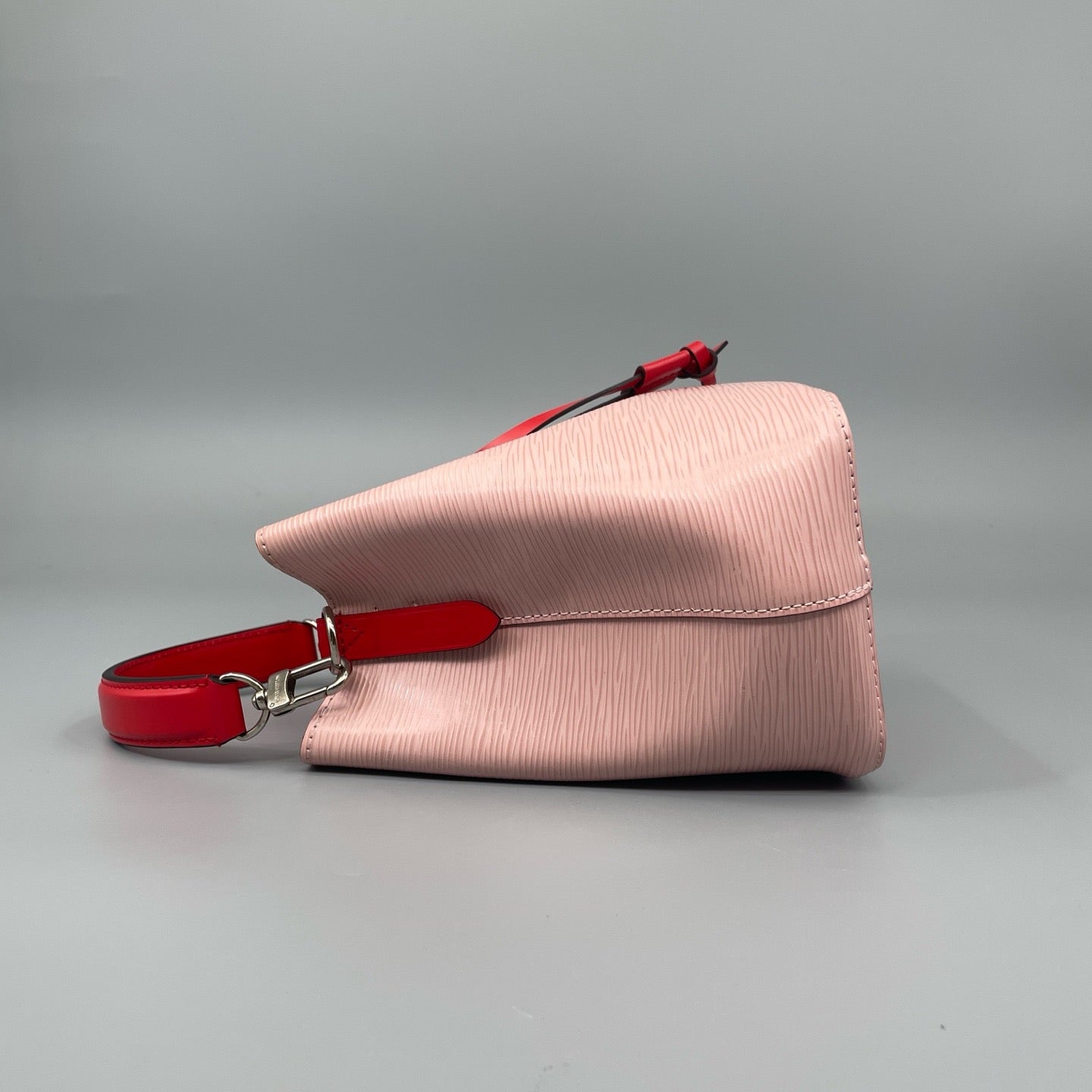 Louis Vuitton NeoNoe BB Rose Ballerine Epi Leather Bucket Bag