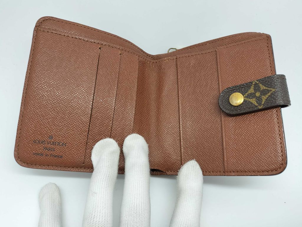 Louis Vuitton Monogram Wallet MI0979