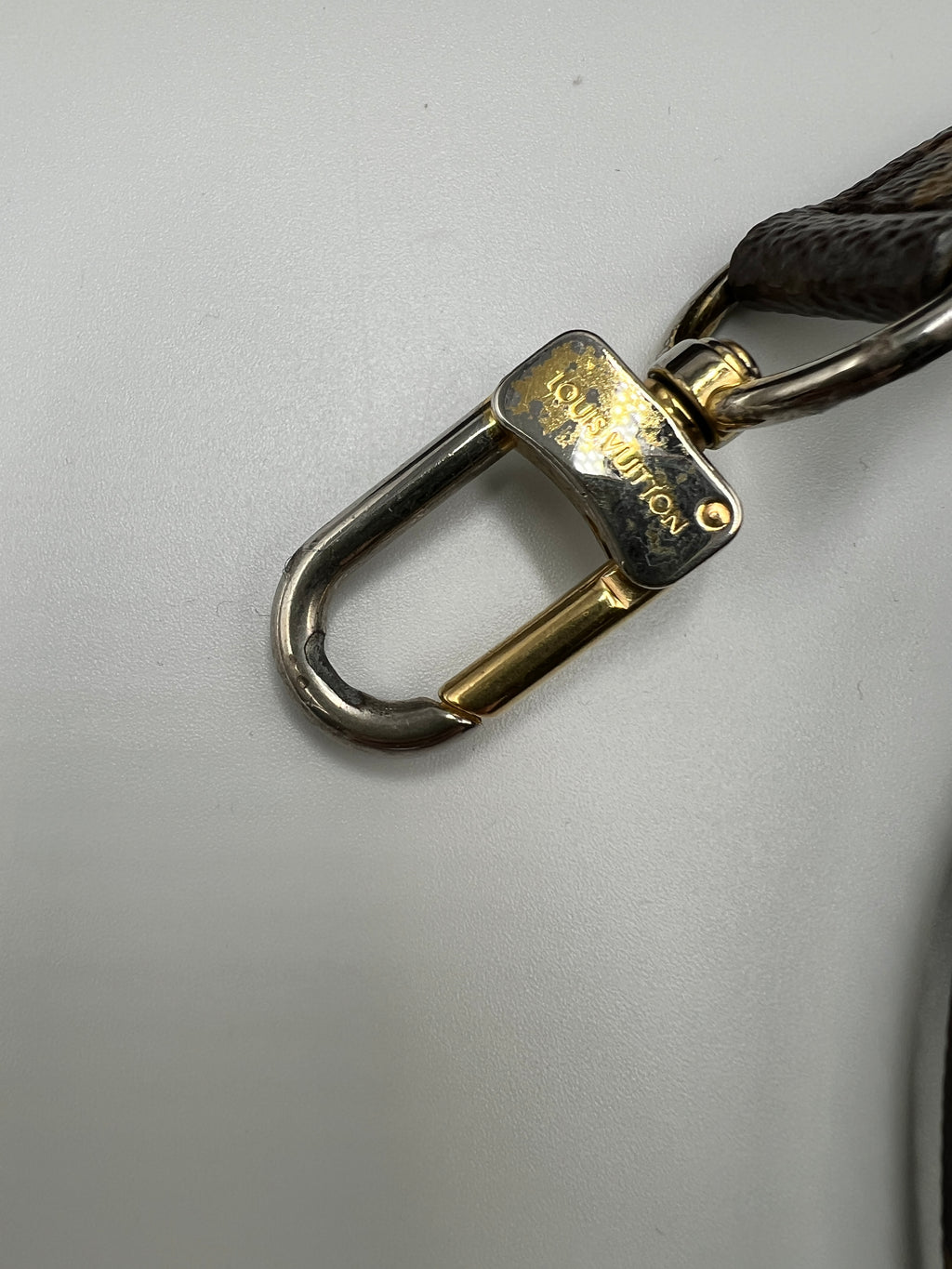 Pre-owned Louis Vuitton Pochette Métis -Monogram Canvas - Luxury Crossbody Bag