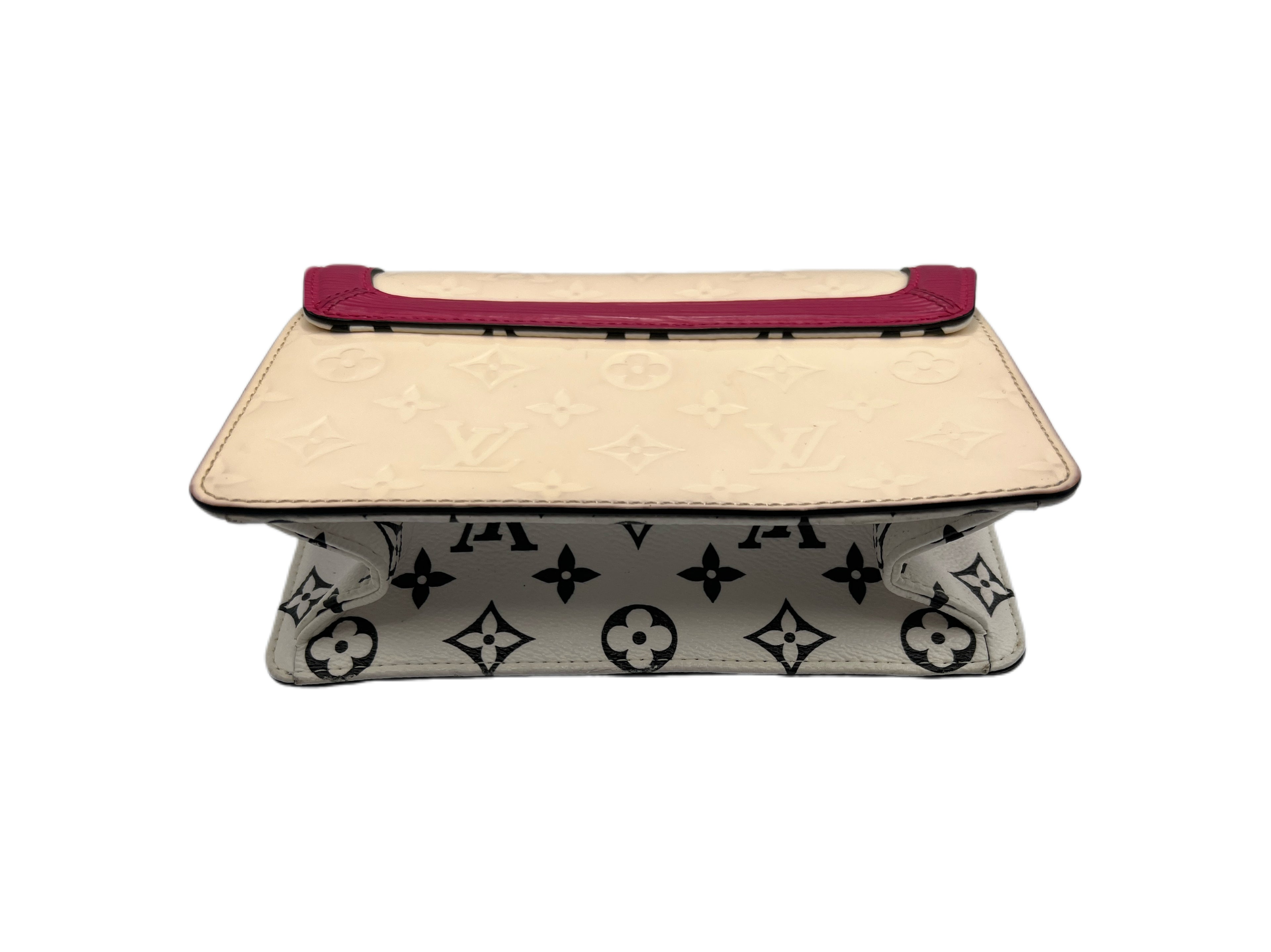 Louis Vuitton Wynwood Vernis in Patent Leather
