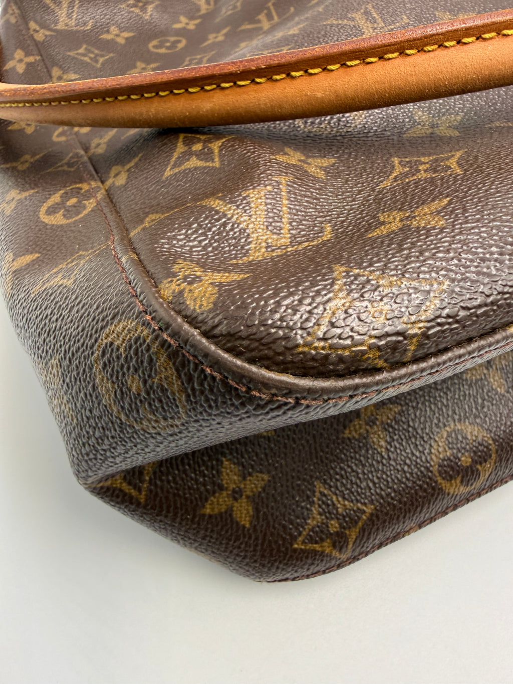 Louis Vuitton Vintage Loop (Vavin/Loop Shoulder Bag) GM in Monogram Canvas