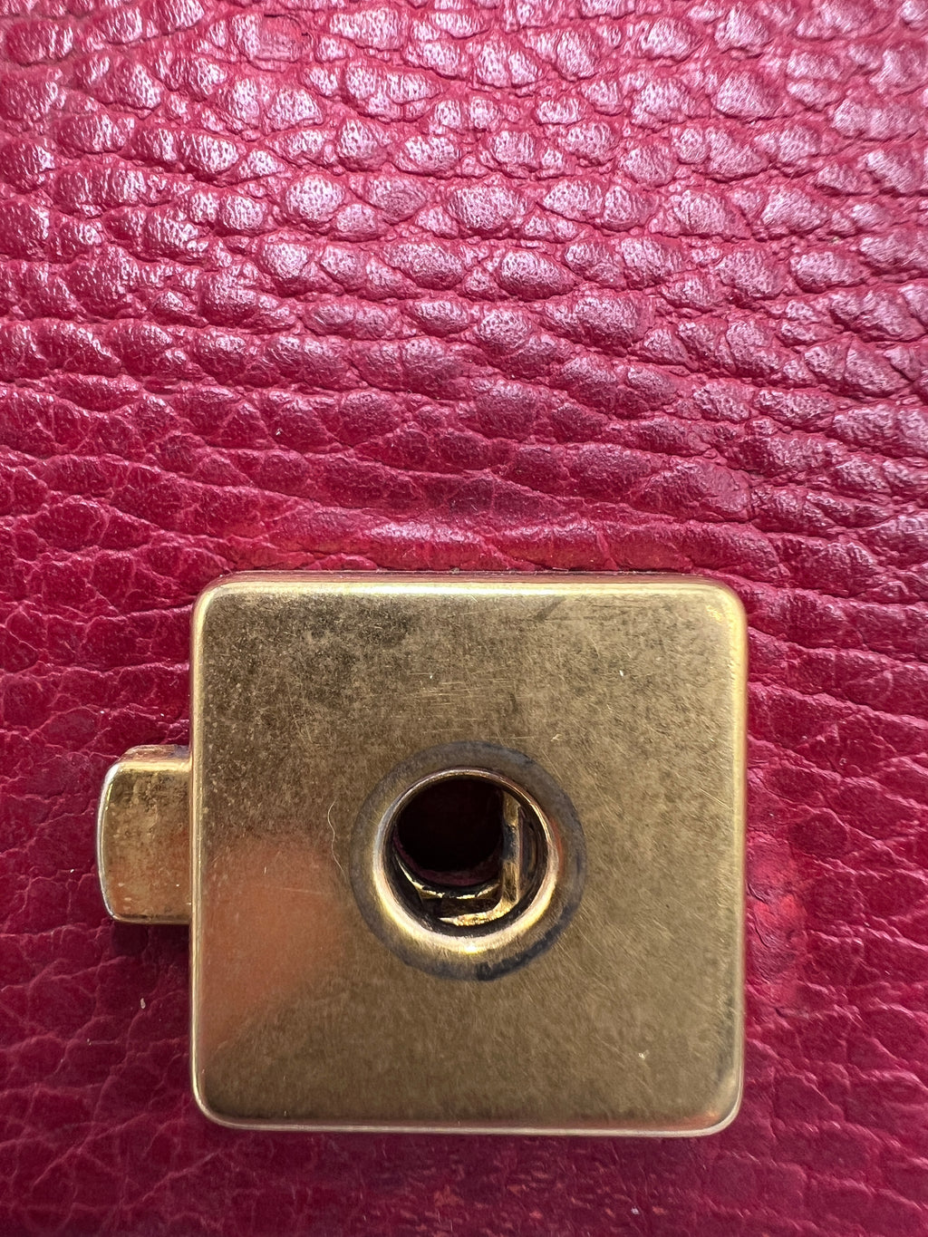 Gucci Dionysus Crystal-Embellished Medium Shoulder Bag in Red Grain Leather