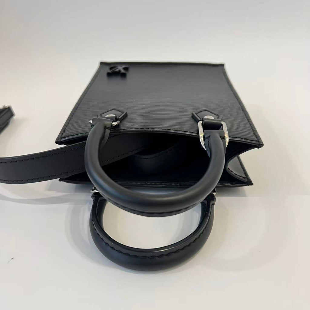 Louis Vuitton Petit Sac Plat