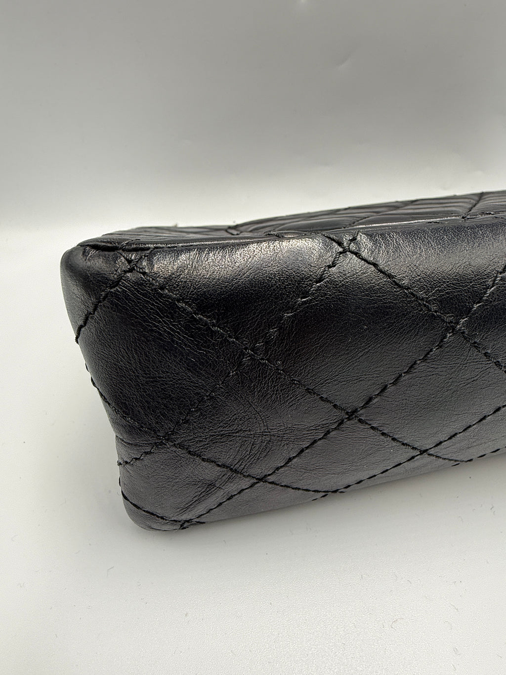 Pre-owned Chanel Black 2.55 Reissue Classic Flap Bag